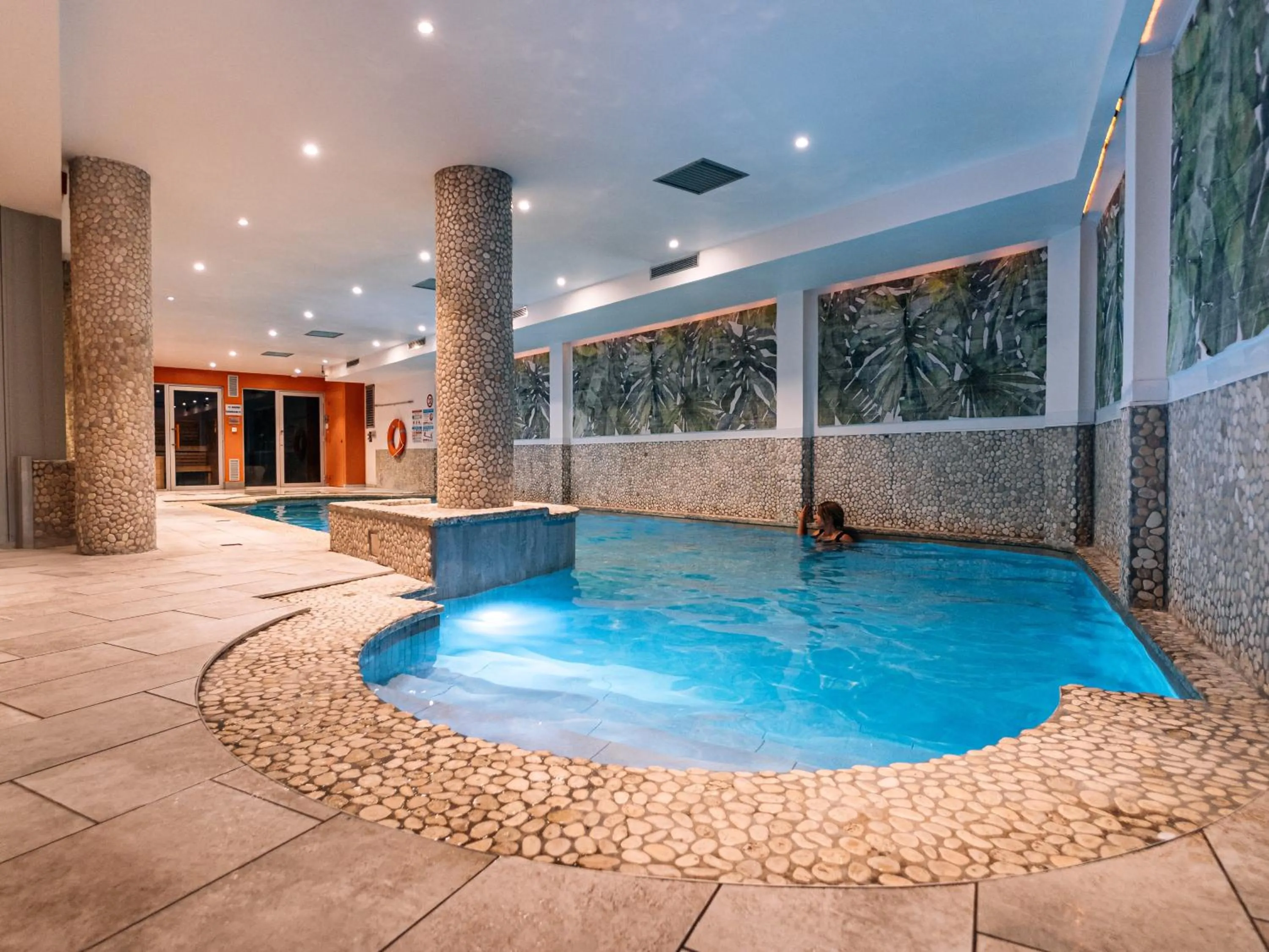 Swimming pool in Urban Hotel & Spa Aix-les-Bains - BW Signature Collection