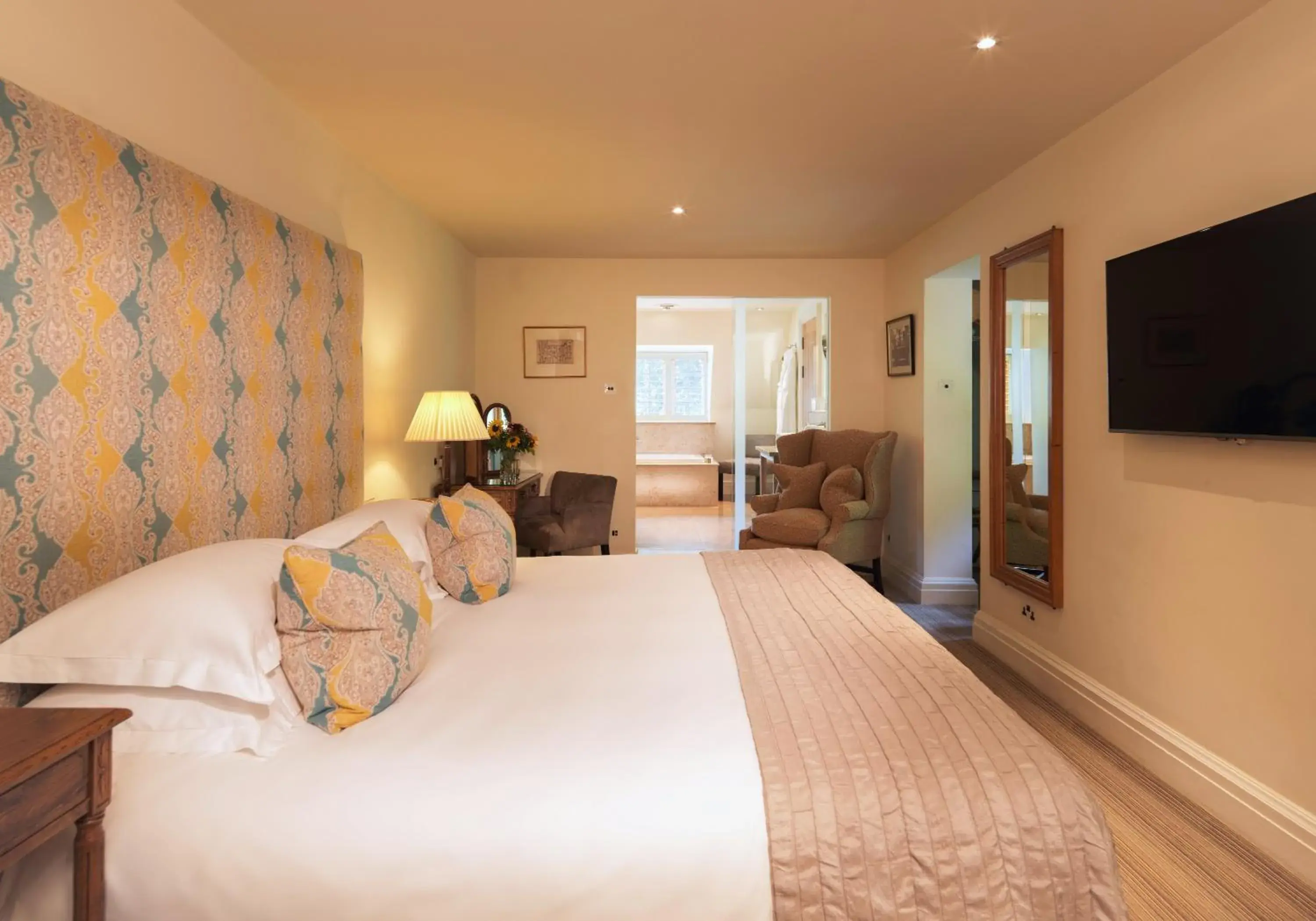 Deluxe Double Room in Gidleigh Park- A Relais & Chateaux Hotel Deluxe Double Room in Gidleigh Park- A Relais & Chateaux Hotel