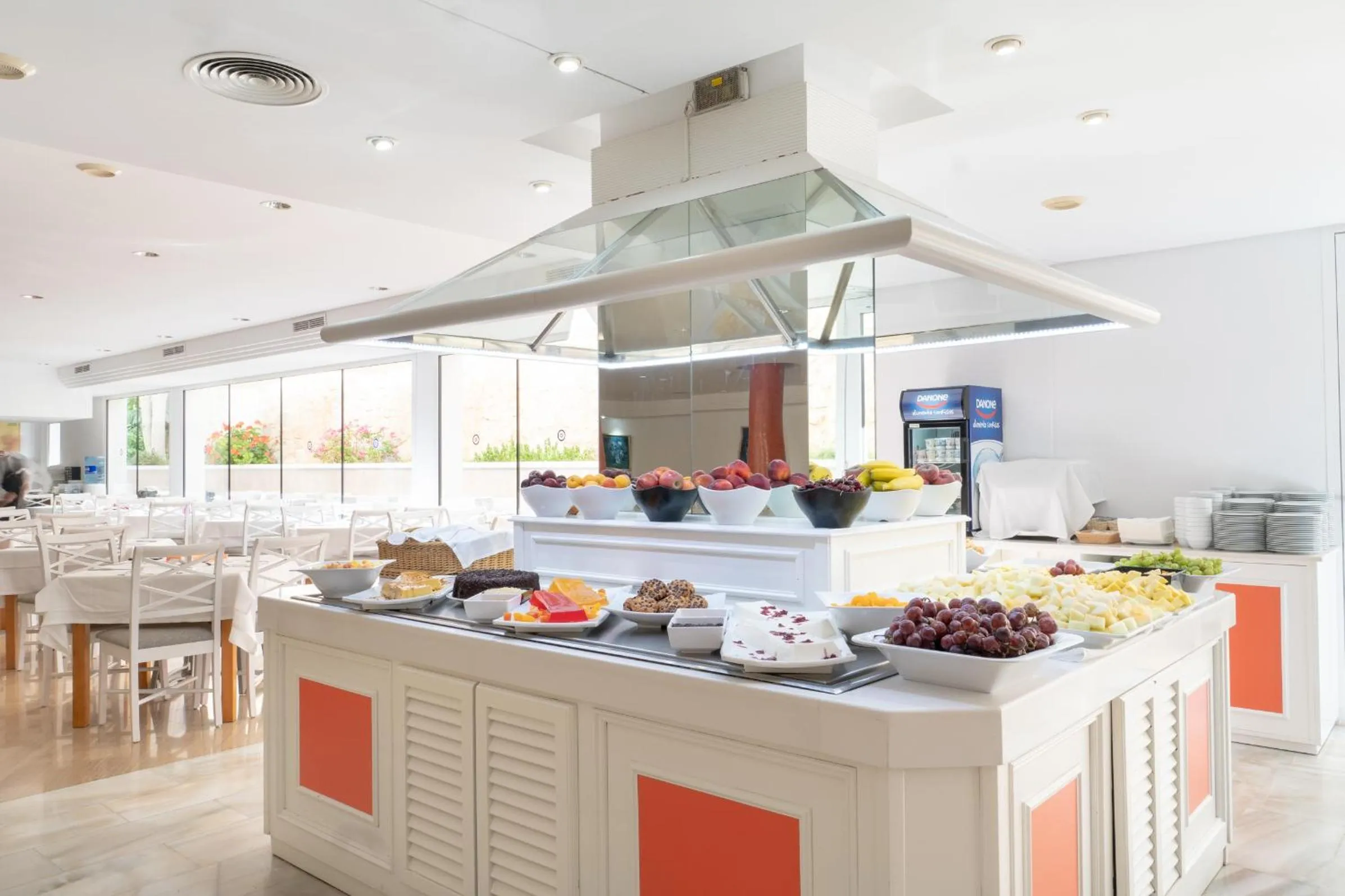 Restaurant/places to eat in Tropicana Hotel