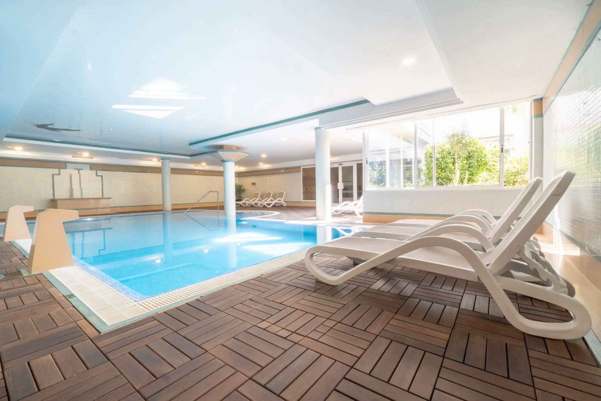 Swimming pool in Tropicana Hotel