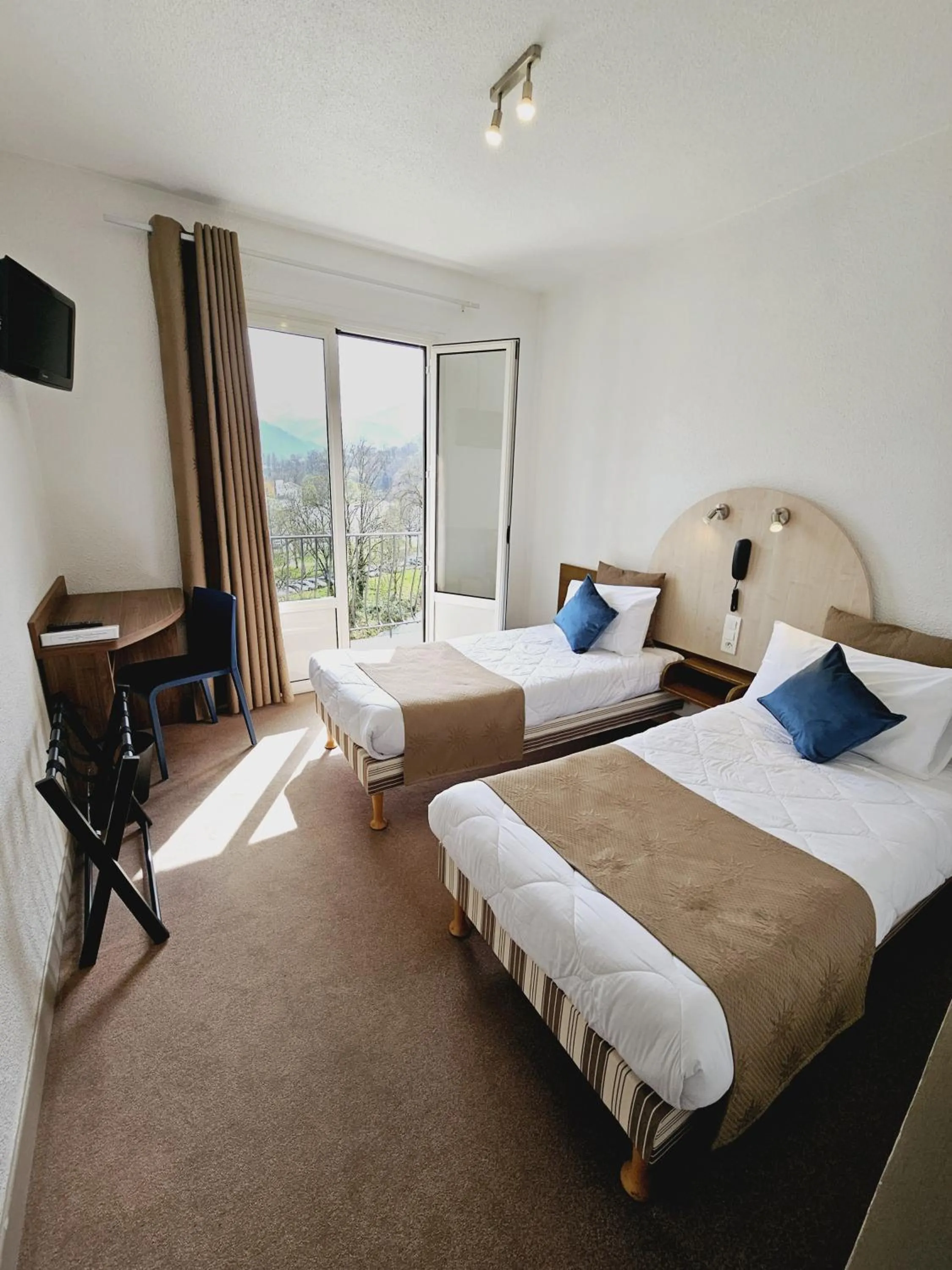 View (from property/room), Bed in Adonis Lourdes - Notre Dame de la Sarte