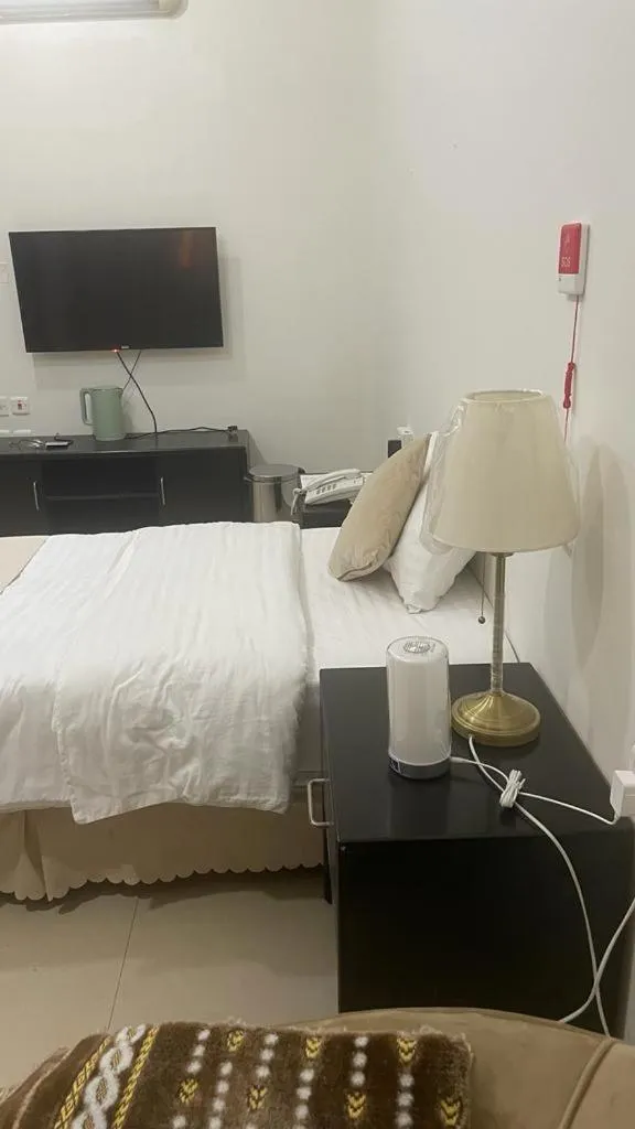 TV and multimedia, Bed in Arabian Palm Hotel