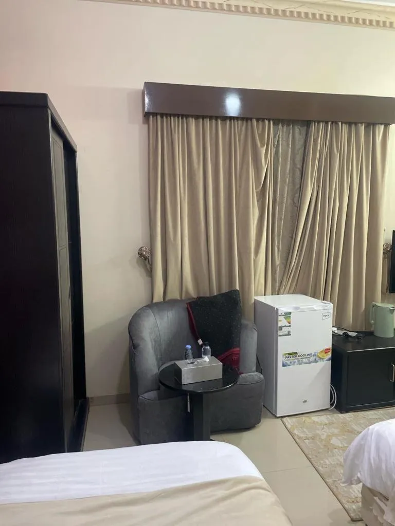 TV and multimedia, Bed in Arabian Palm Hotel