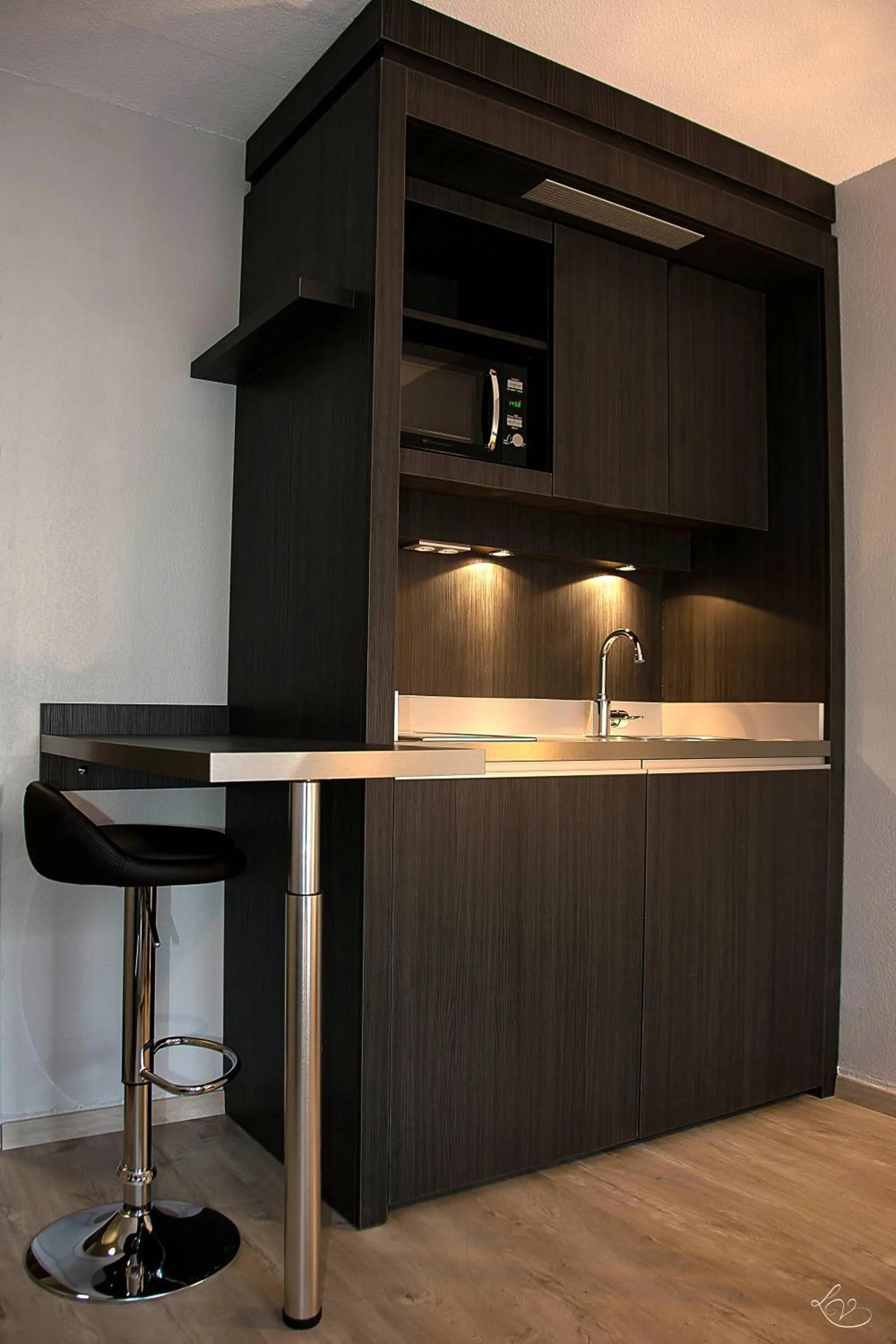 Kitchen or kitchenette in Séjours & Affaires Aix-en-Provence Mirabeau