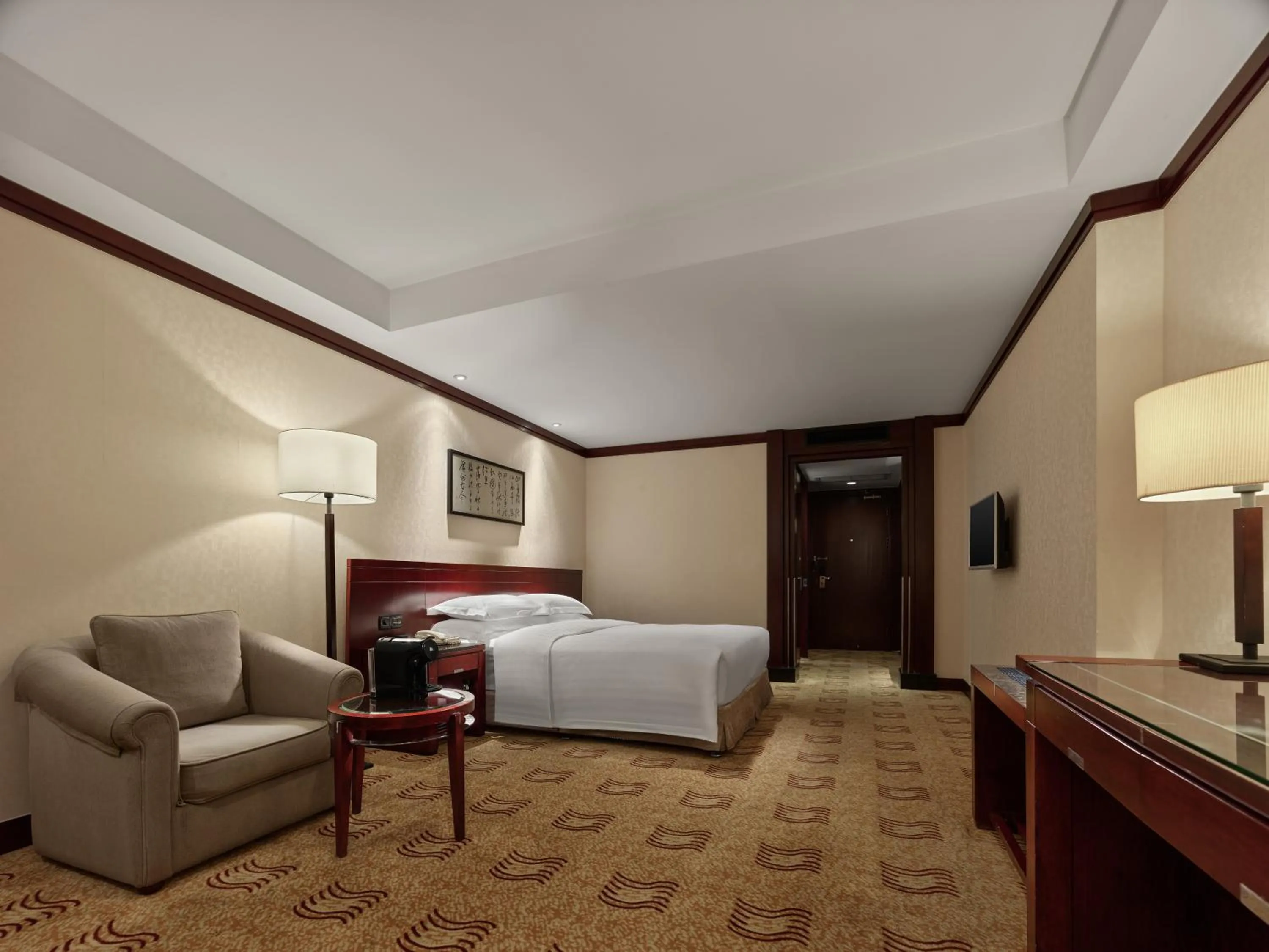 Photo of the whole room, Bed in Beijing Poly Plaza Hotel