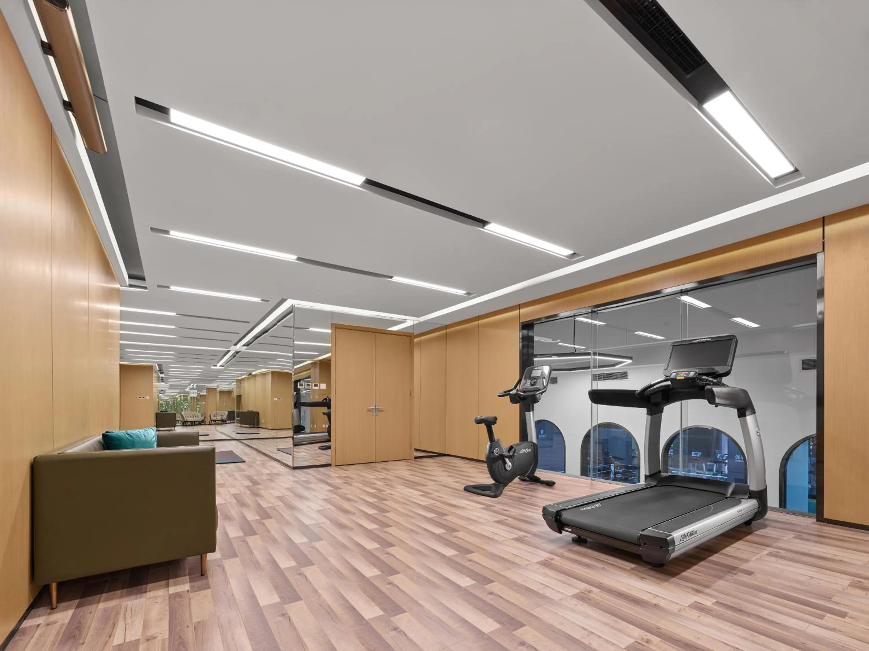 Fitness centre/facilities in Beijing Poly Plaza Hotel