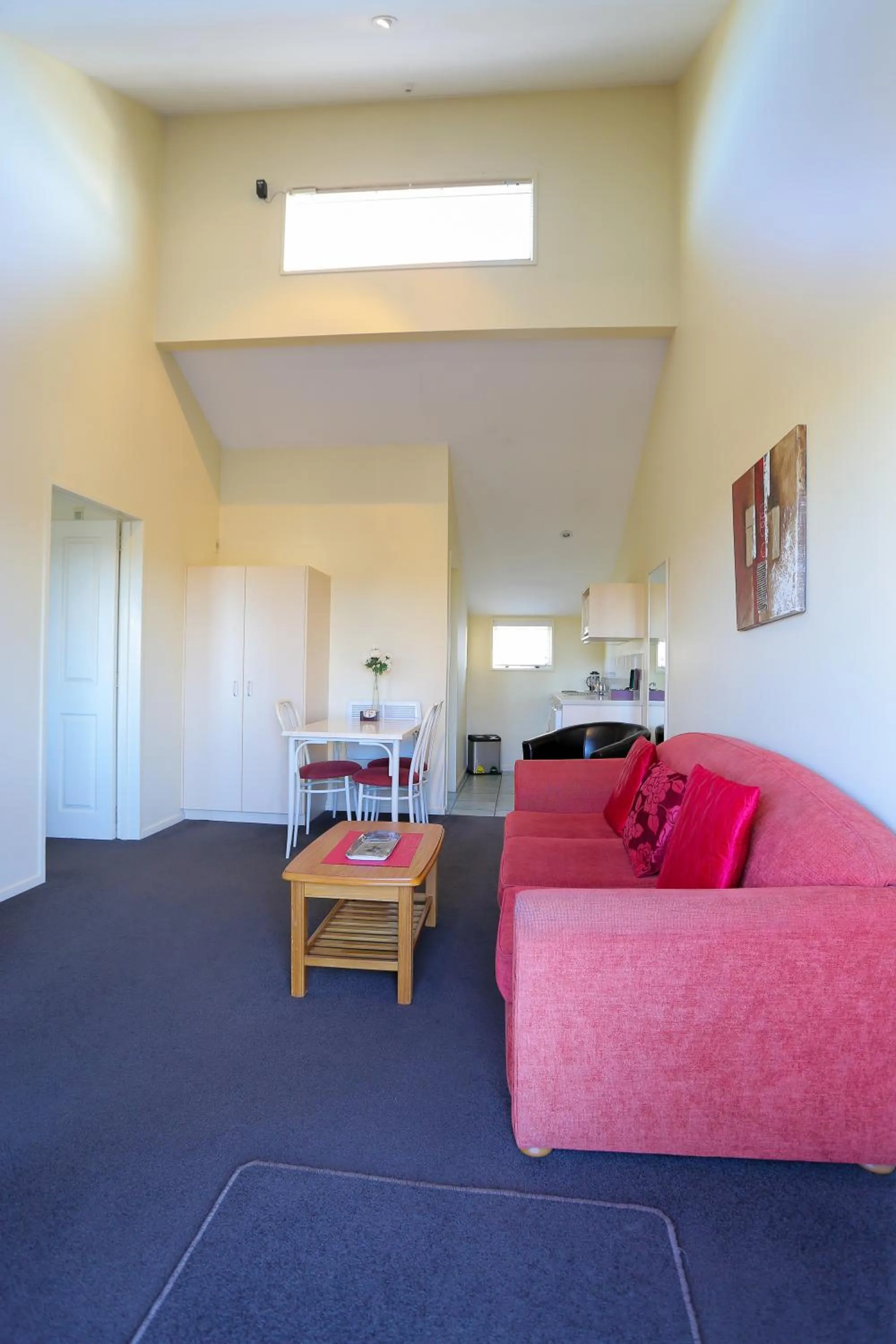 Living room in Apollo Motel