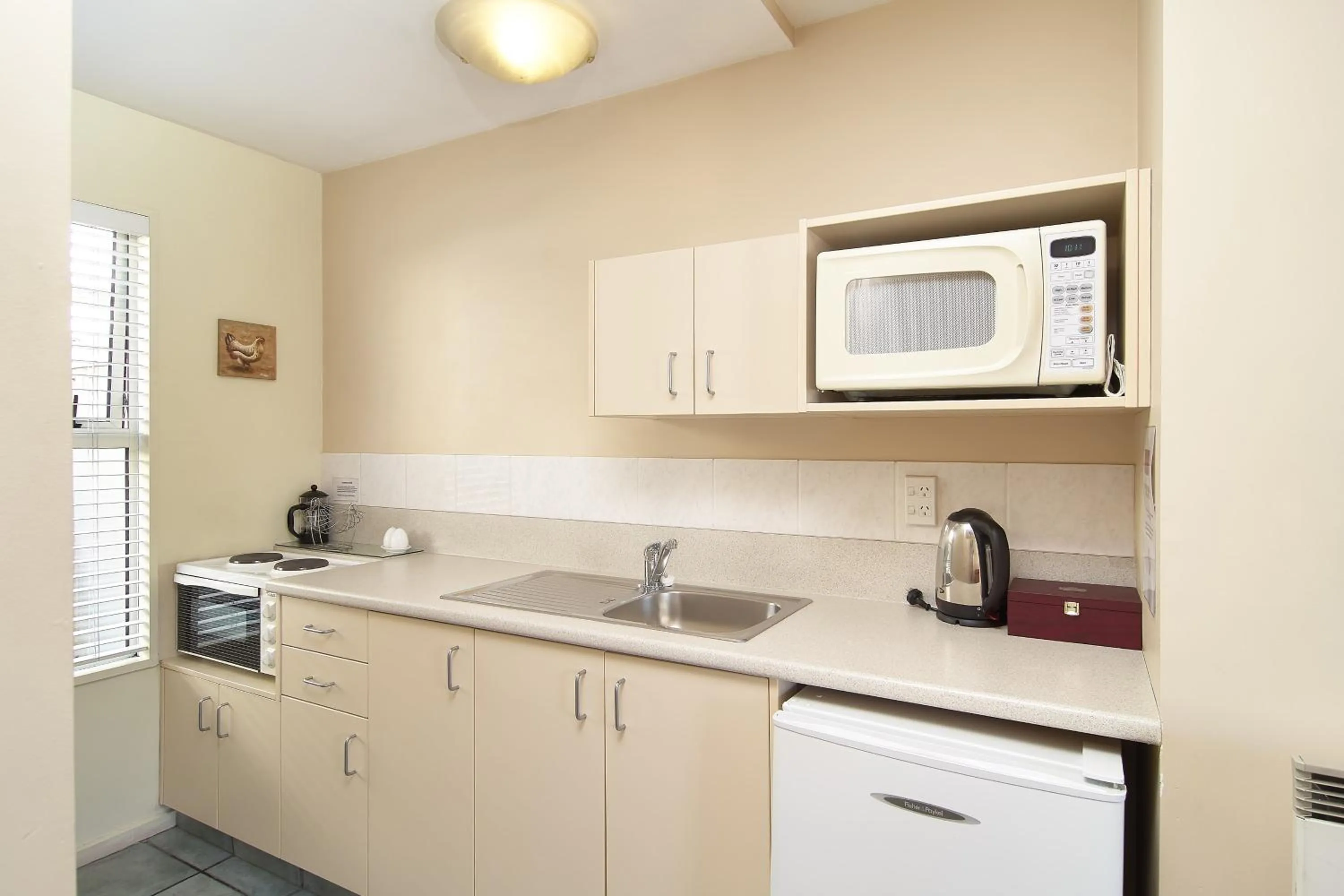 Kitchen or kitchenette in Apollo Motel