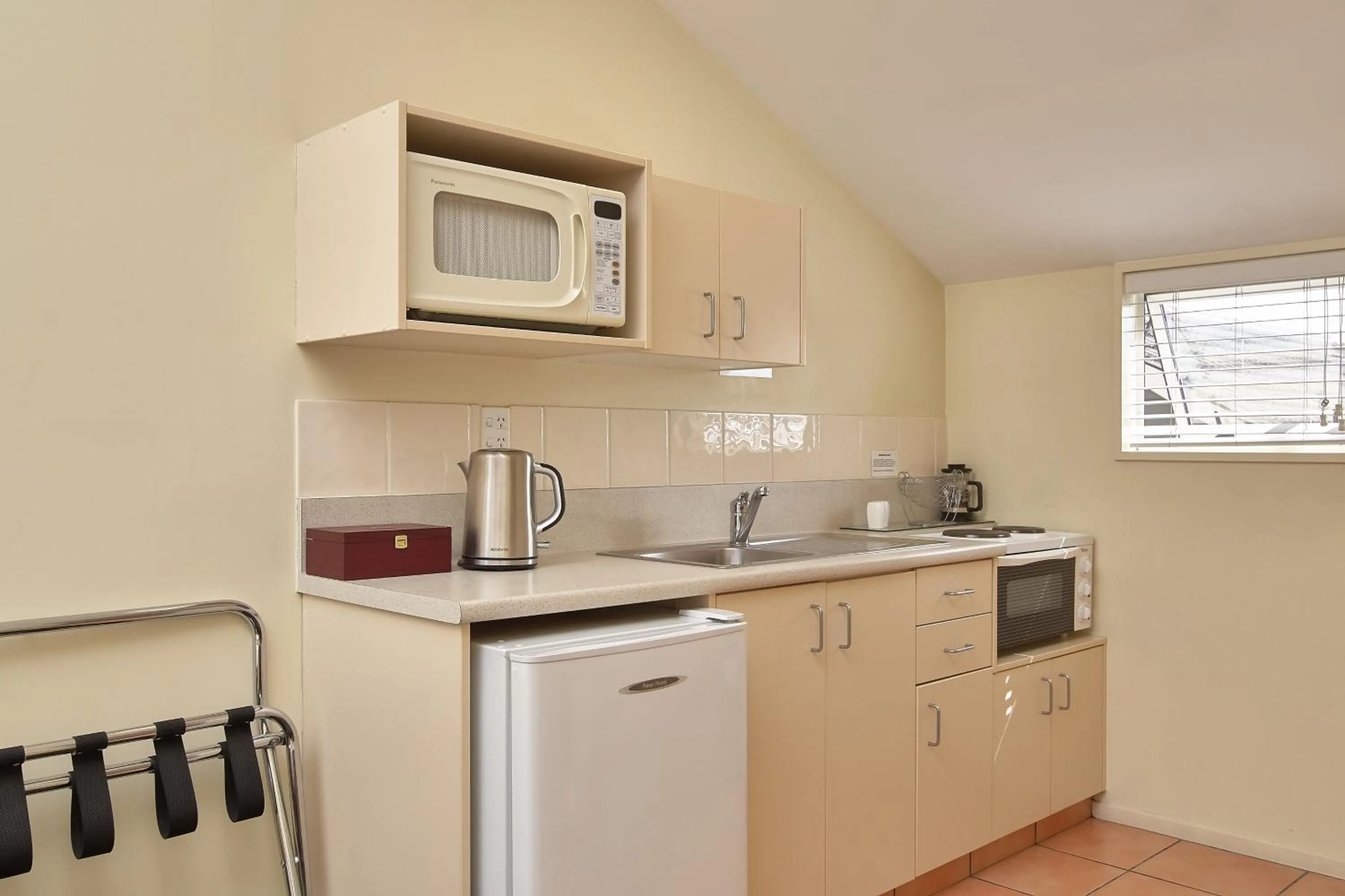 Kitchen or kitchenette in Apollo Motel