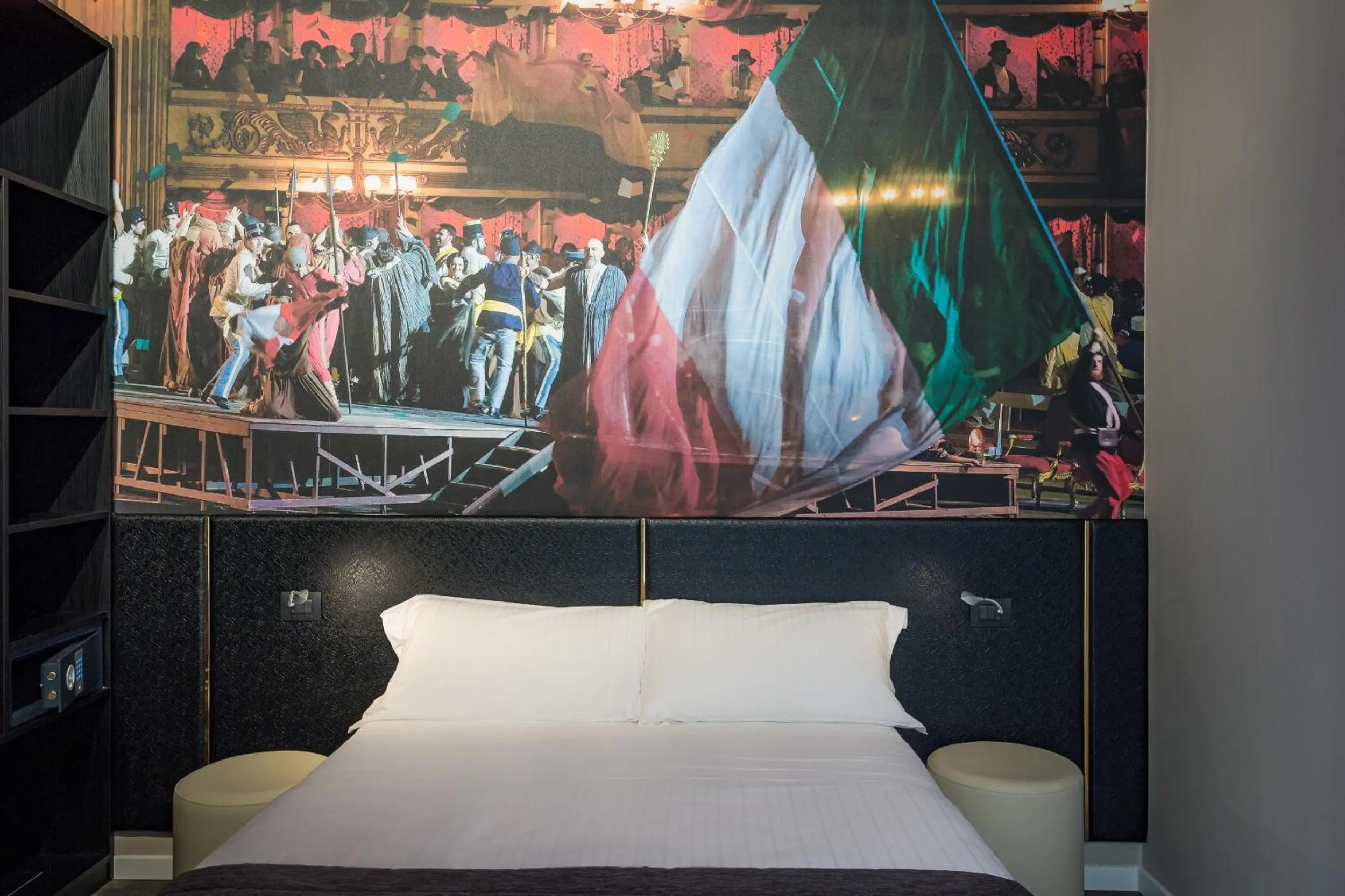 Bed in Italianflat - Theatrum Rooms and Suite