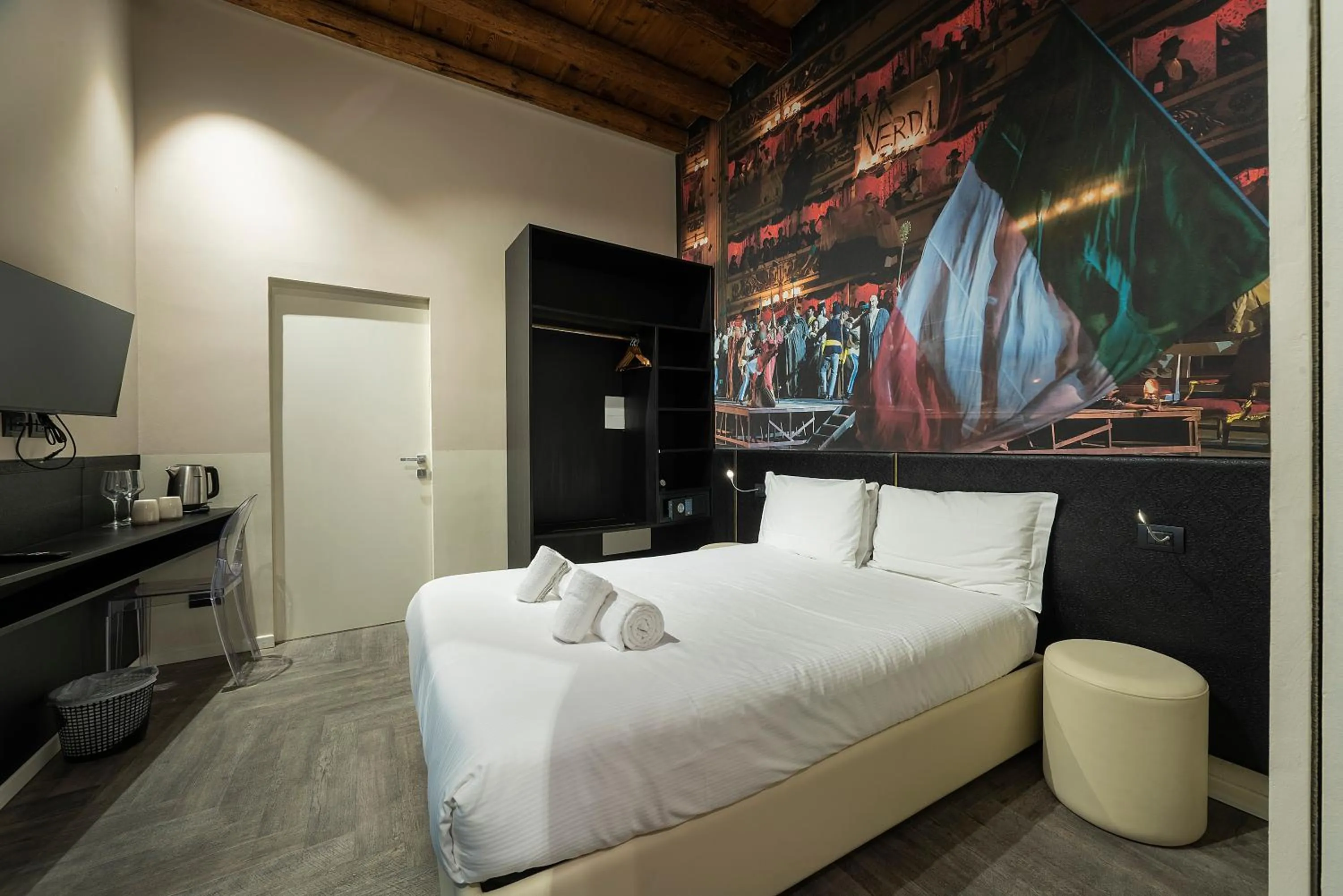 Bed in Italianflat - Theatrum Rooms and Suite