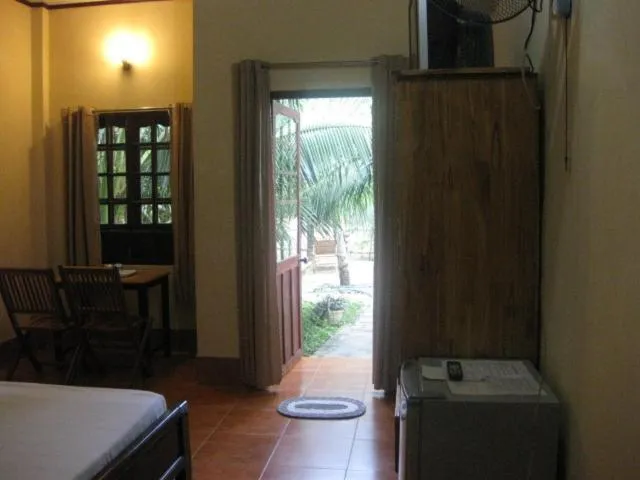 Bedroom, Bed in Cocosand Hotel