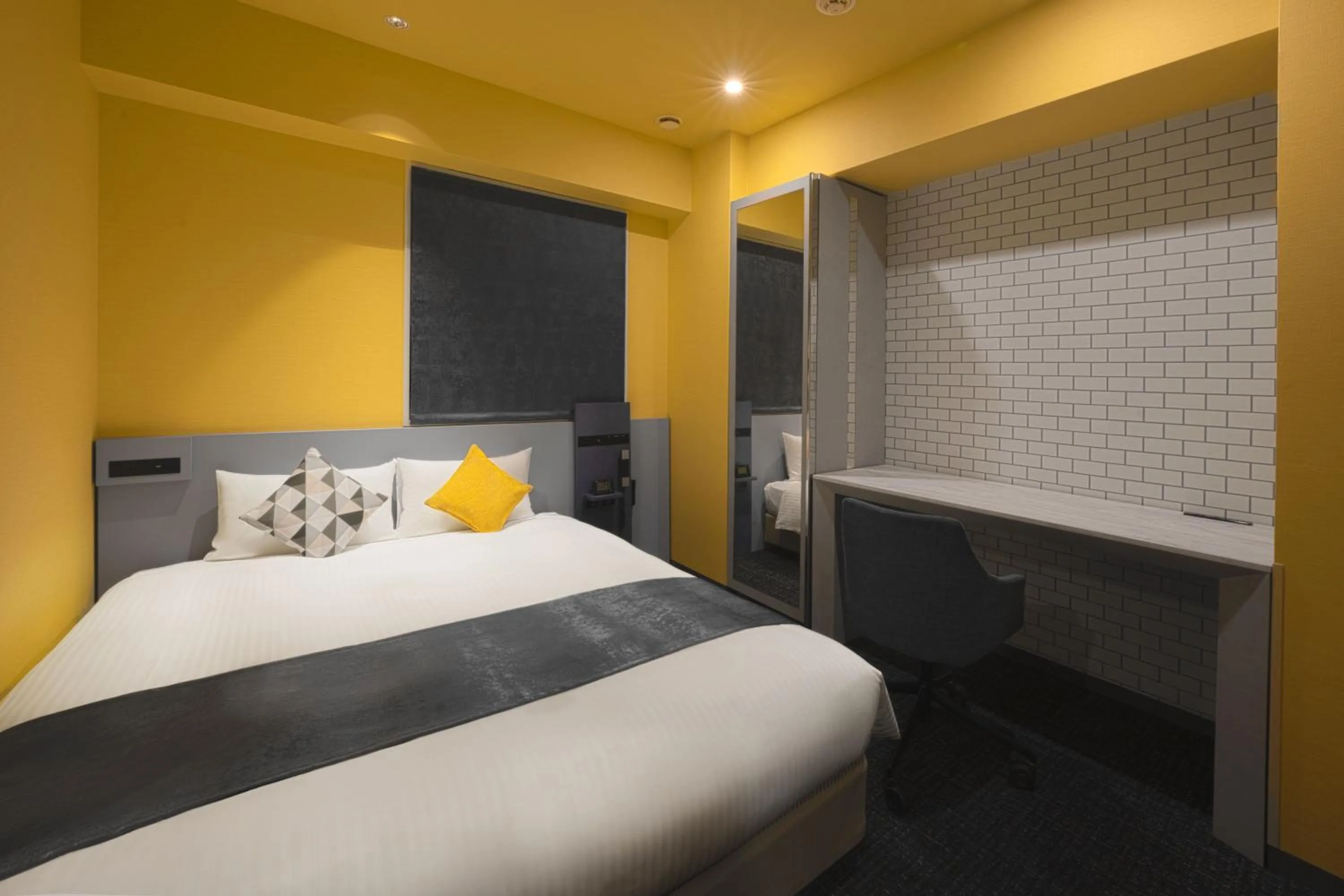 Bed in Hotel Villa Fontaine Tokyo-Shinjuku