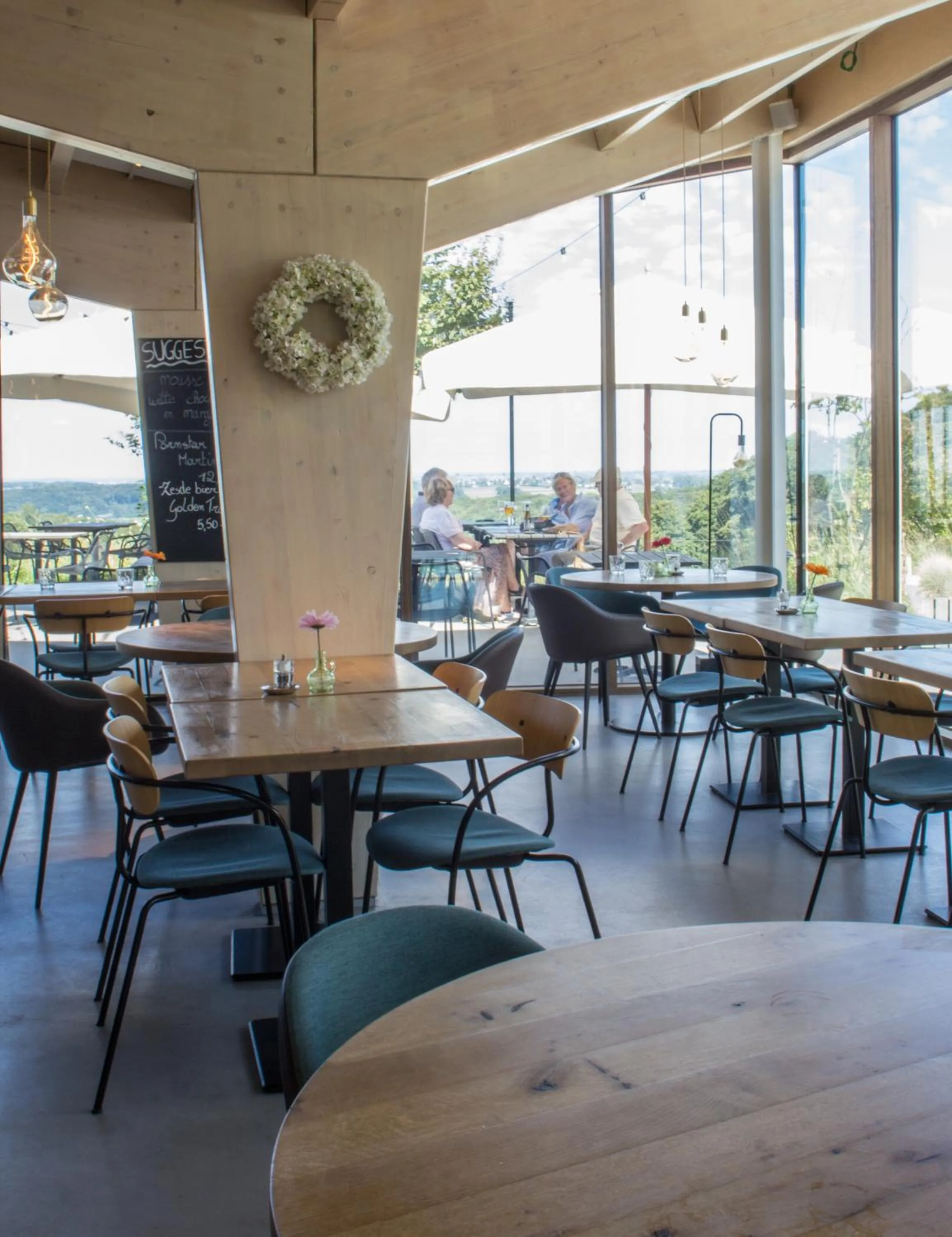 Restaurant/places to eat in Hotond Sporthotel