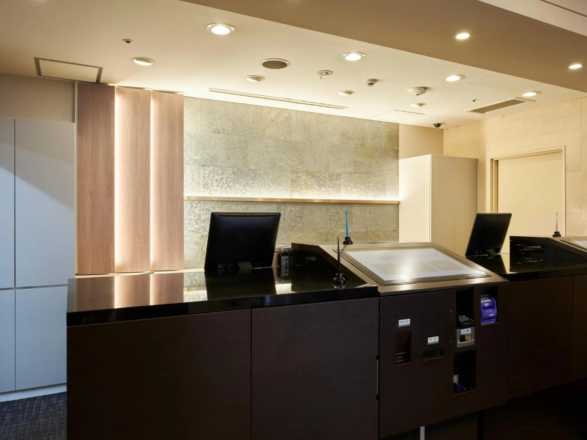 Lobby or reception in Hotel Villa Fontaine Tokyo-Otemachi