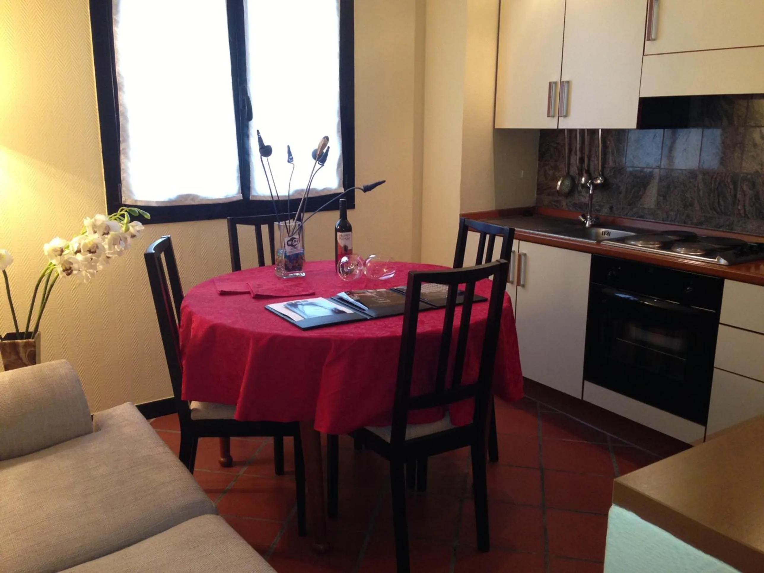 Kitchen or kitchenette in Aksai Residence