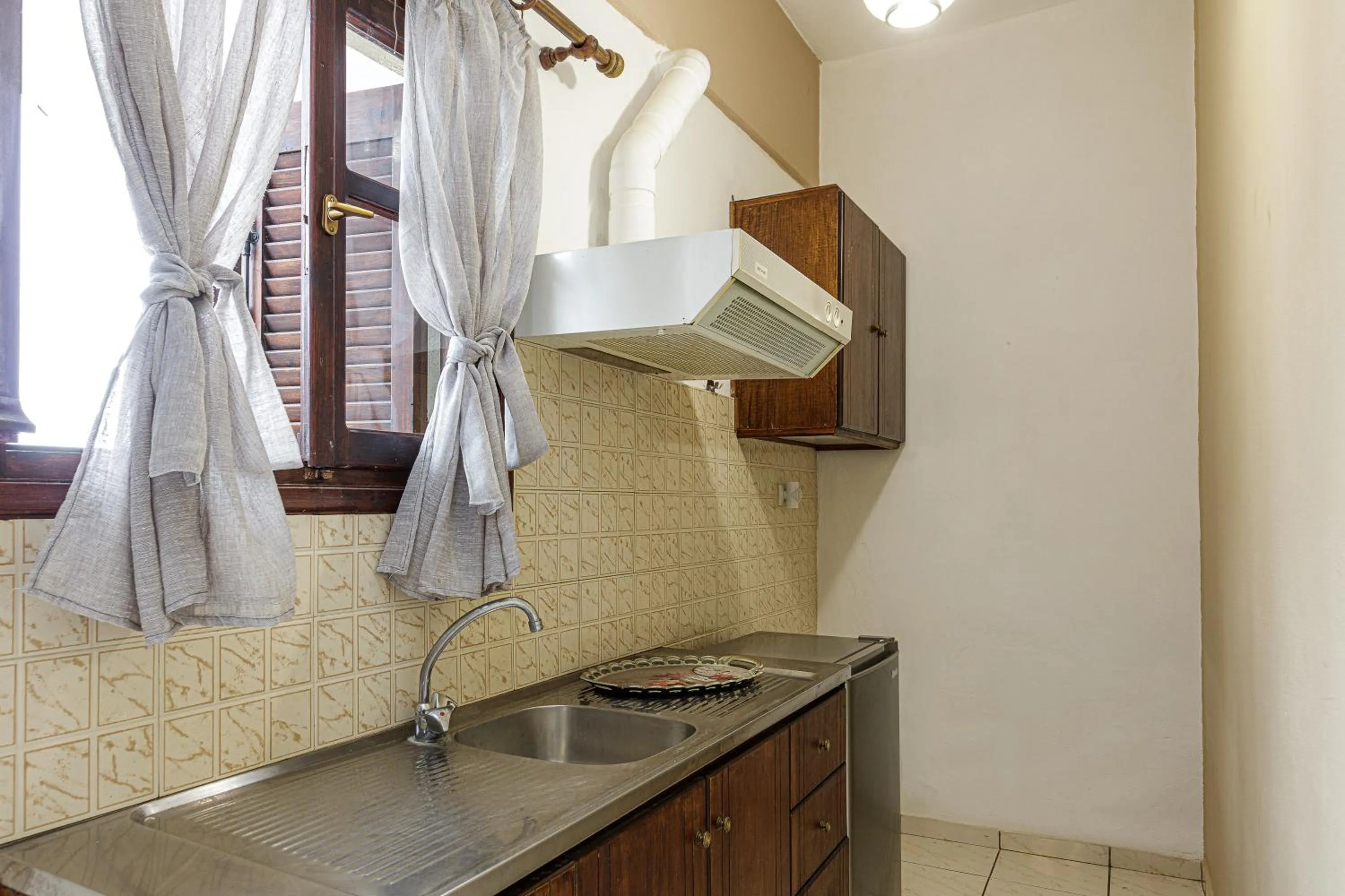 Kitchen or kitchenette in Kasteli Studios & Apartments