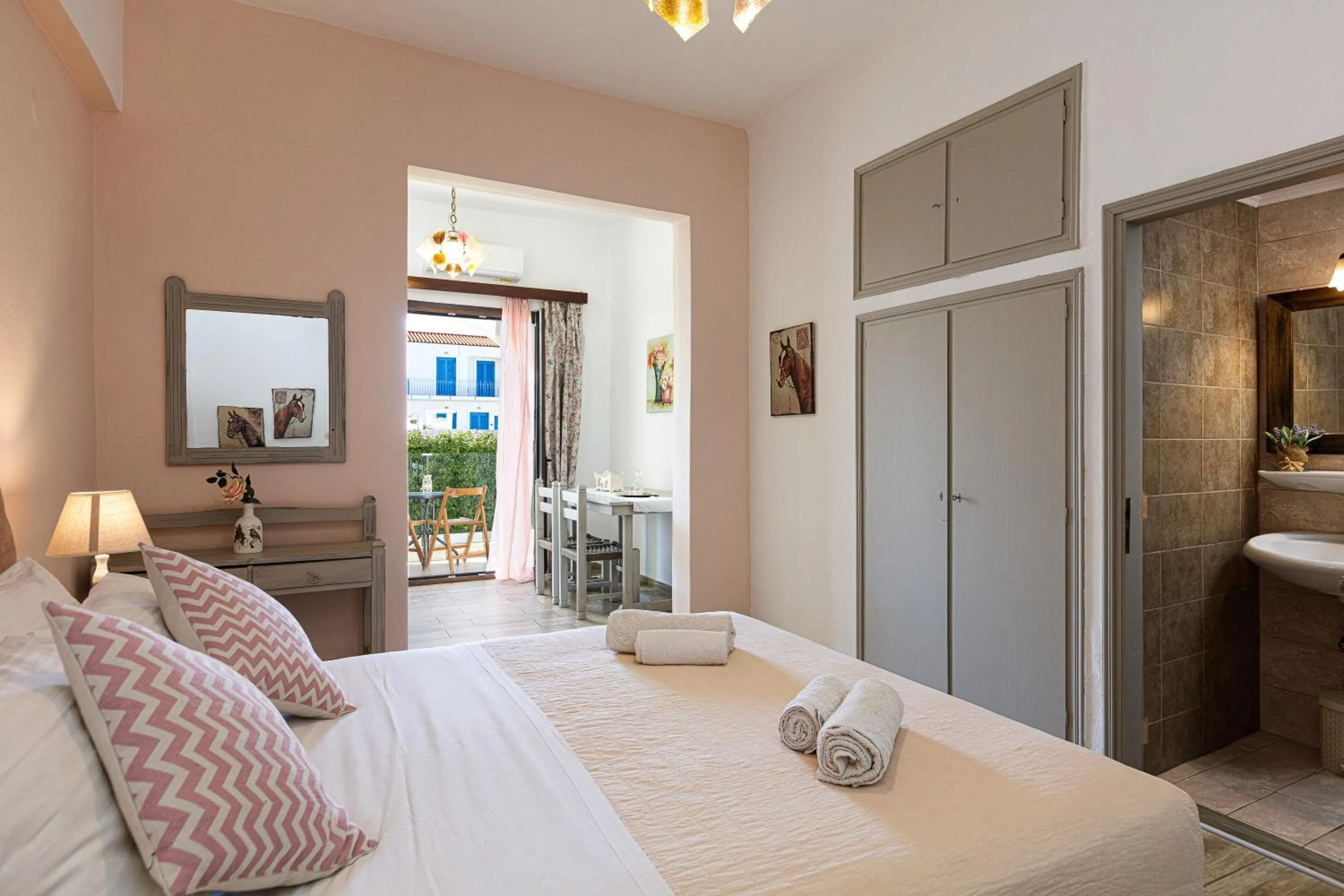 Photo of the whole room, Bed in Kasteli Studios & Apartments