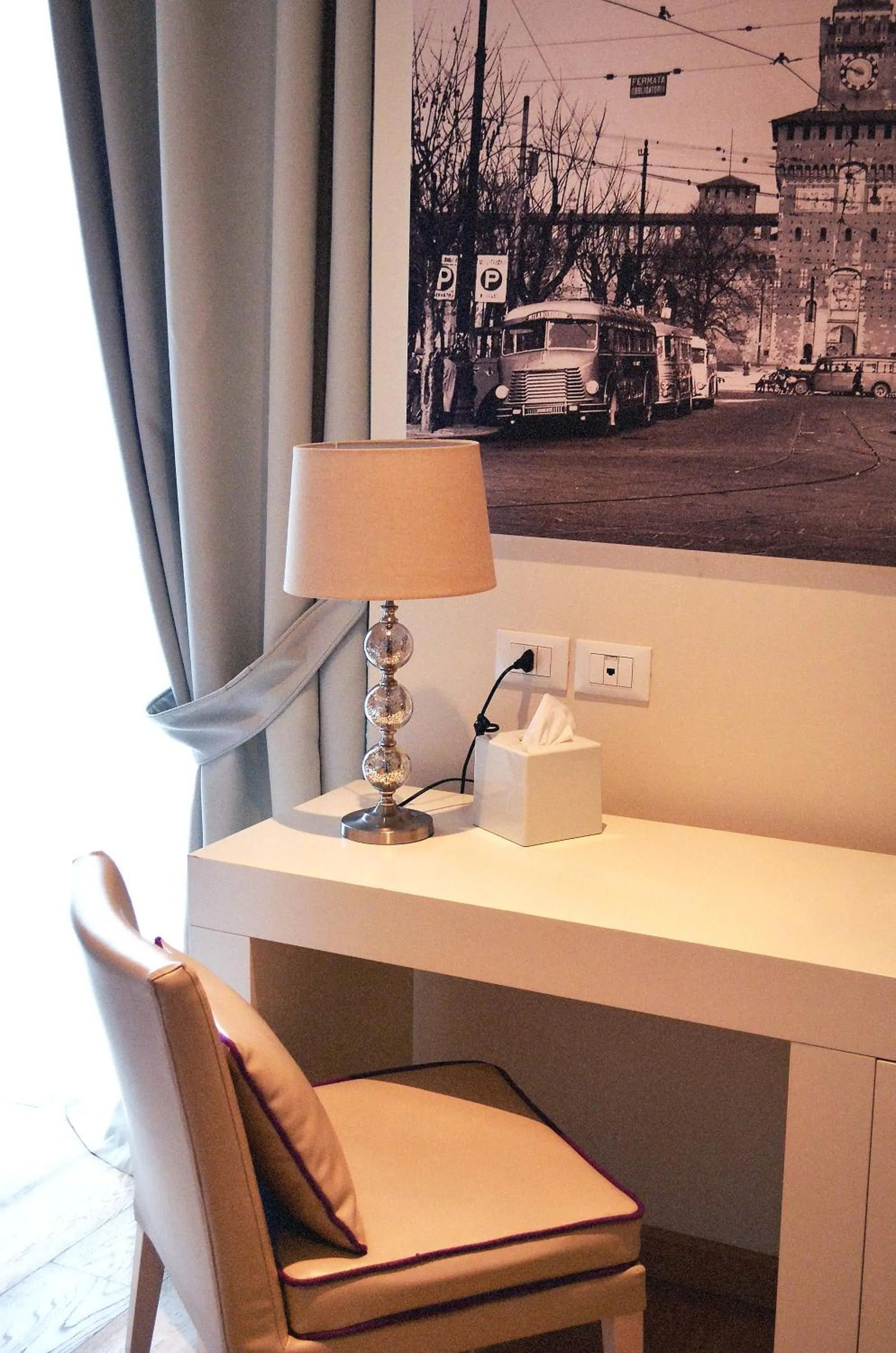 Decorative detail in Rooms Milano Duomo