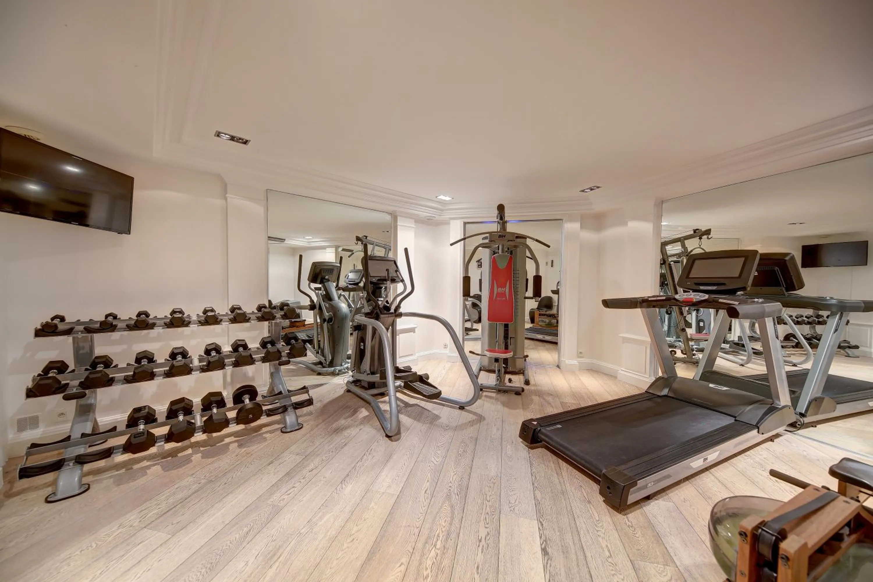 Chalgrin Boutique Hotel