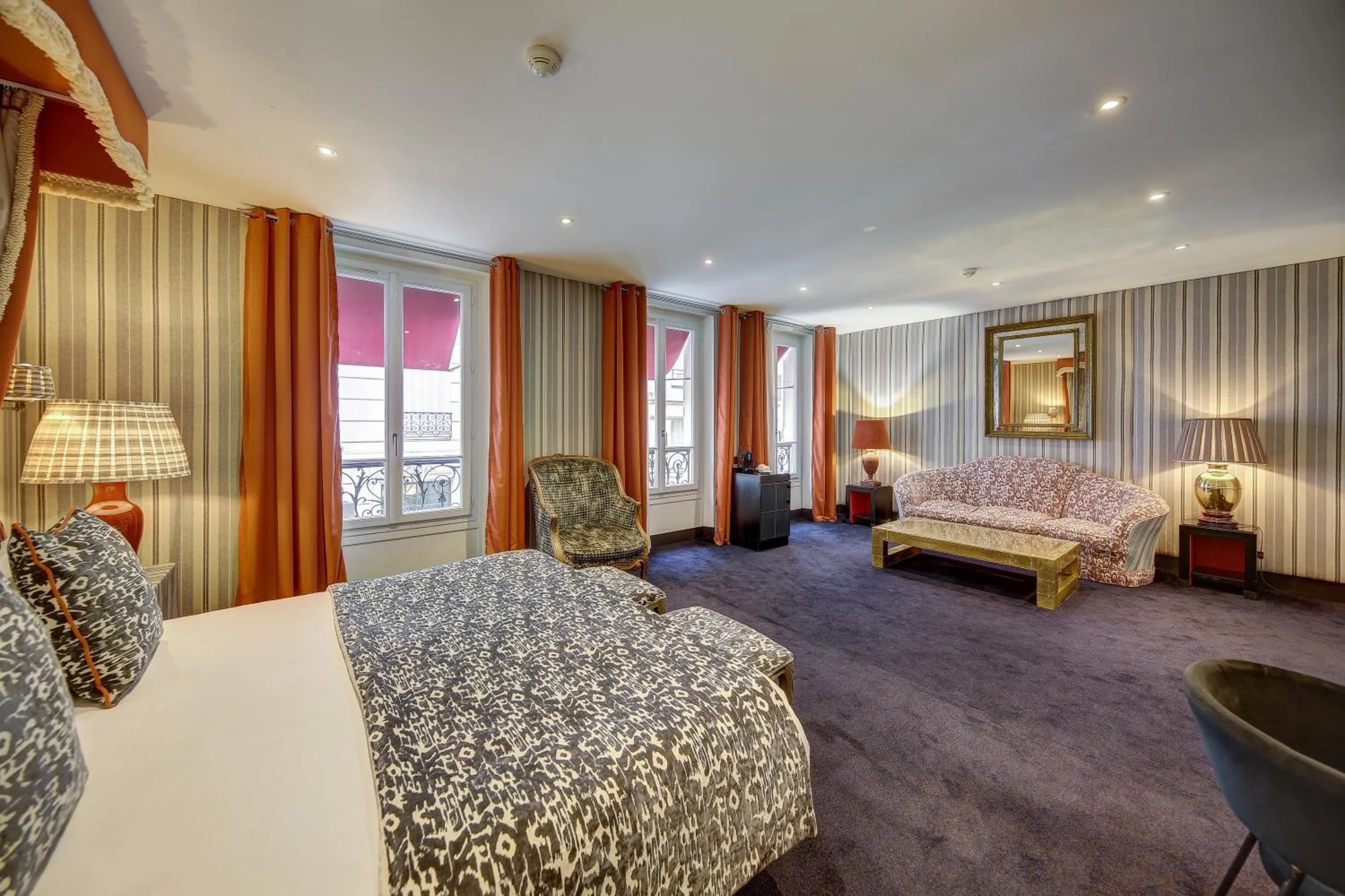 Bed in Chalgrin Boutique Hotel