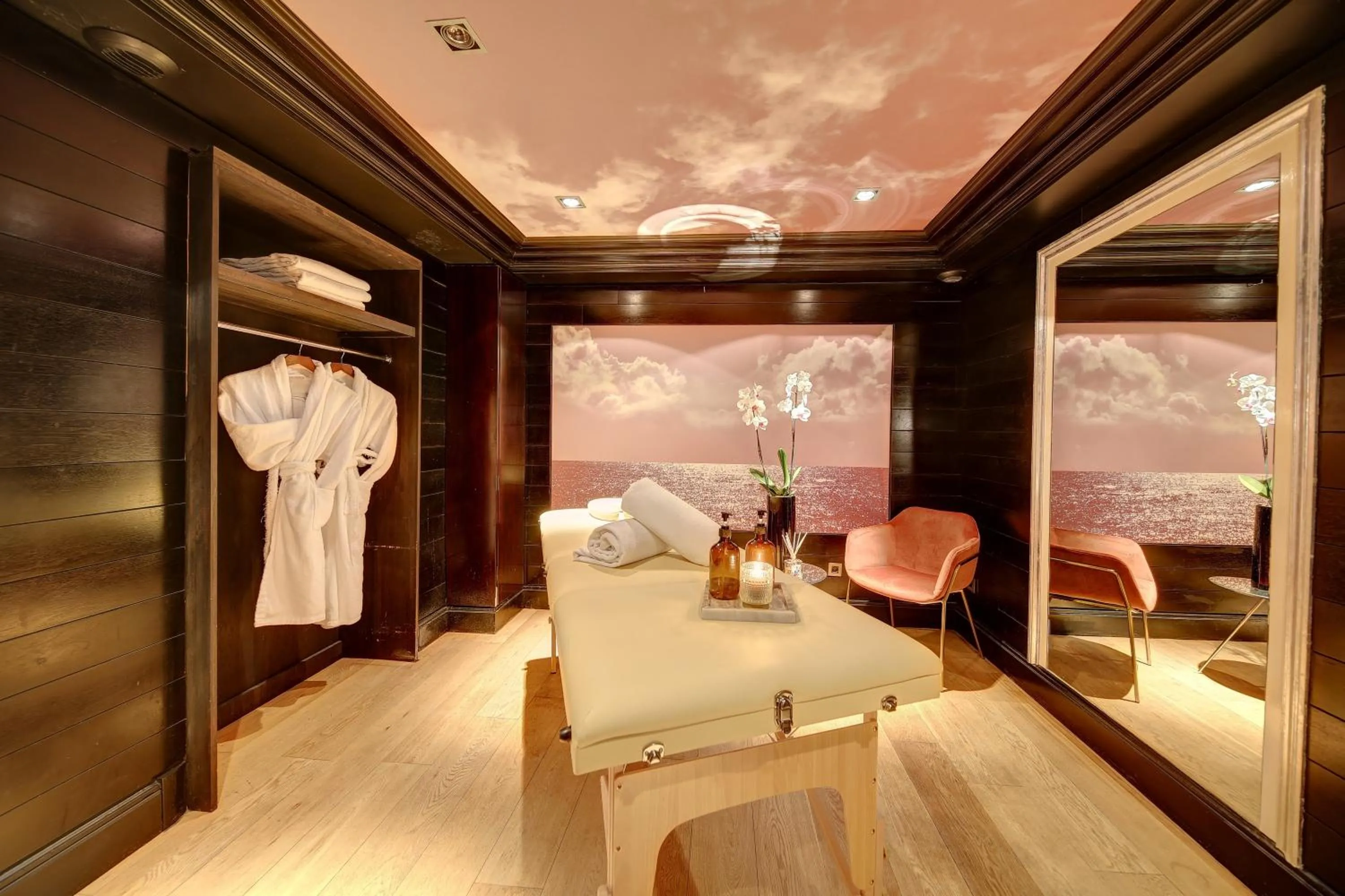 Spa and wellness centre/facilities in Chalgrin Boutique Hotel