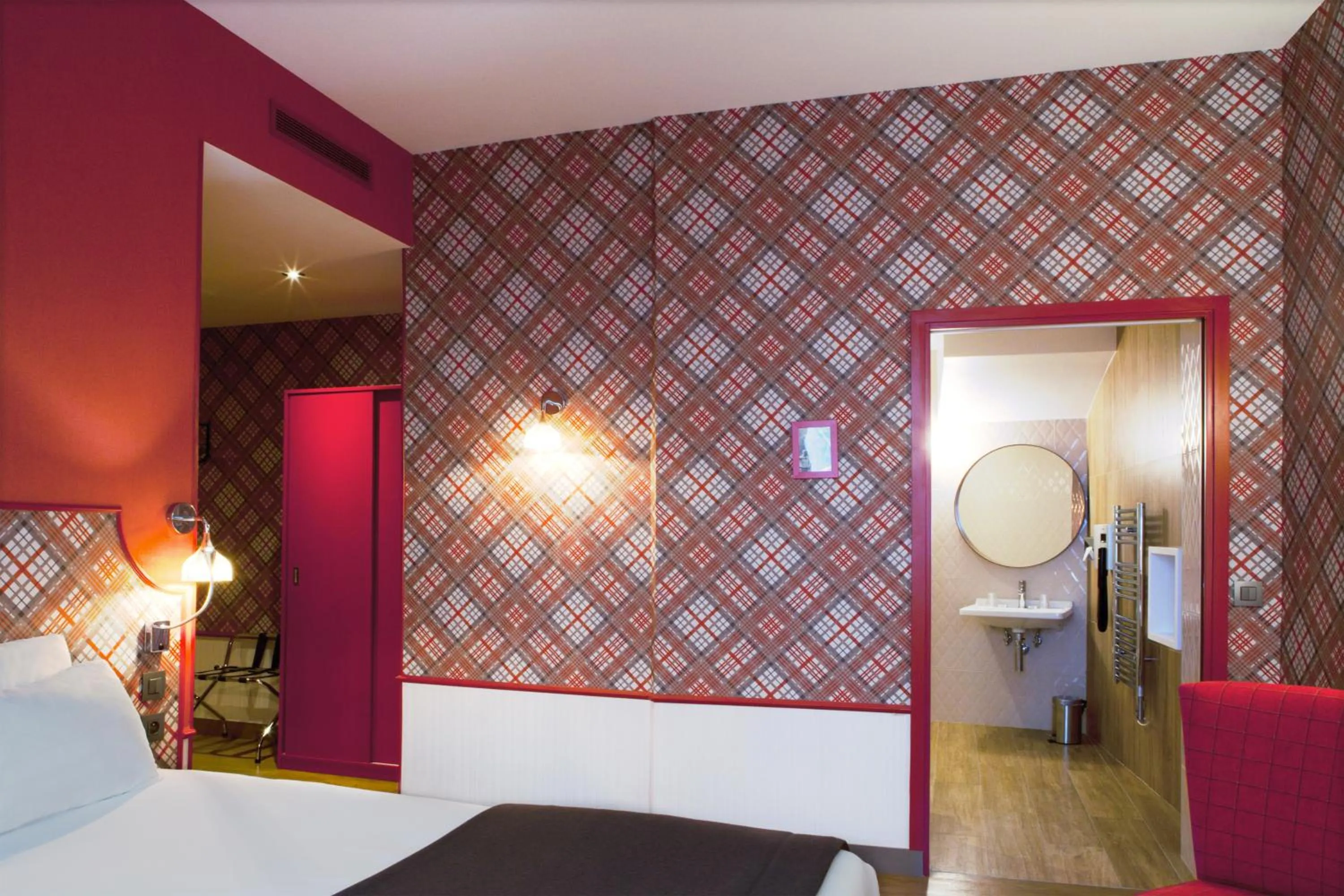 Bed in Hotel Boris V. by Happyculture