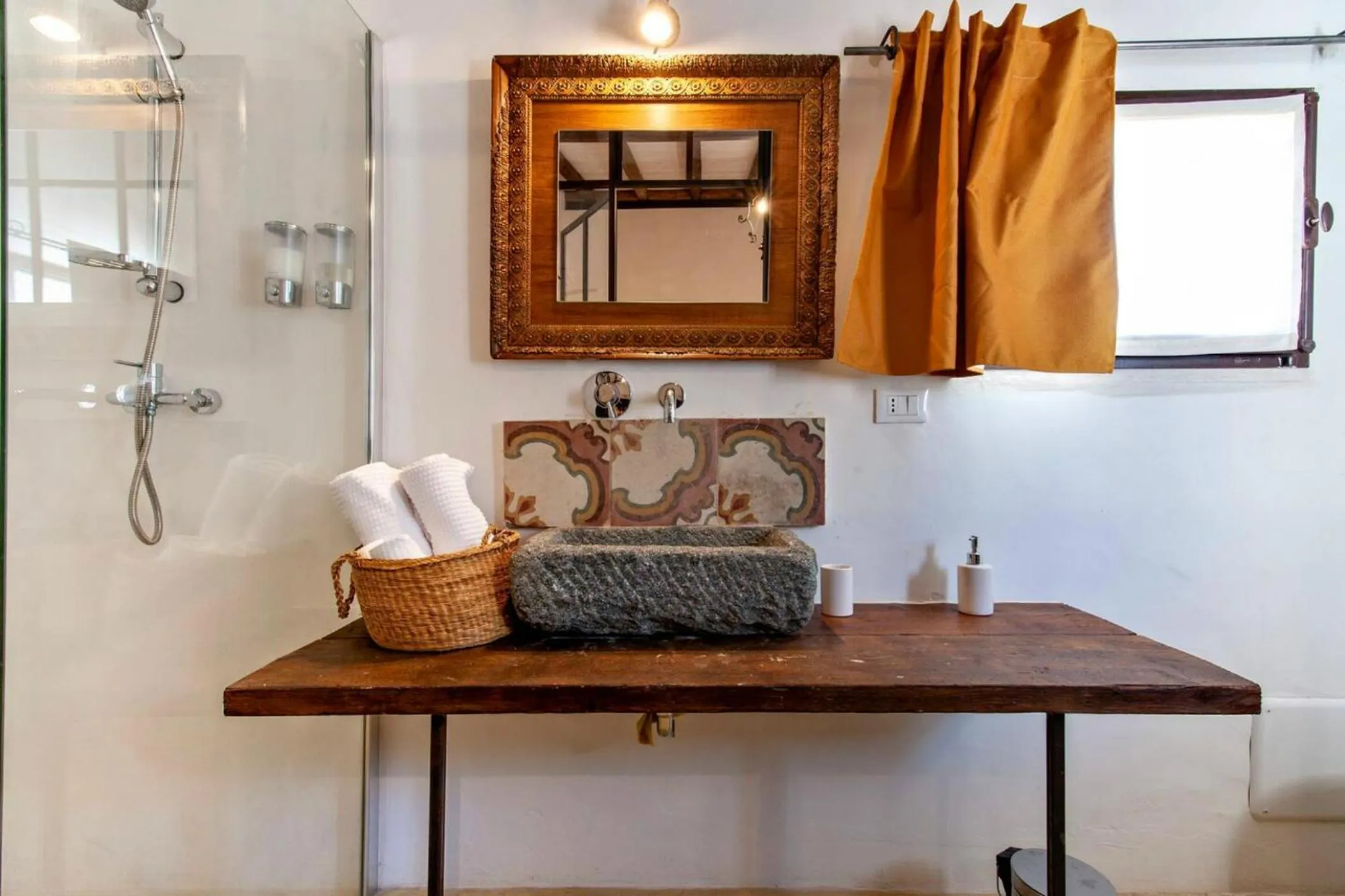 Bathroom in Casina Solatia