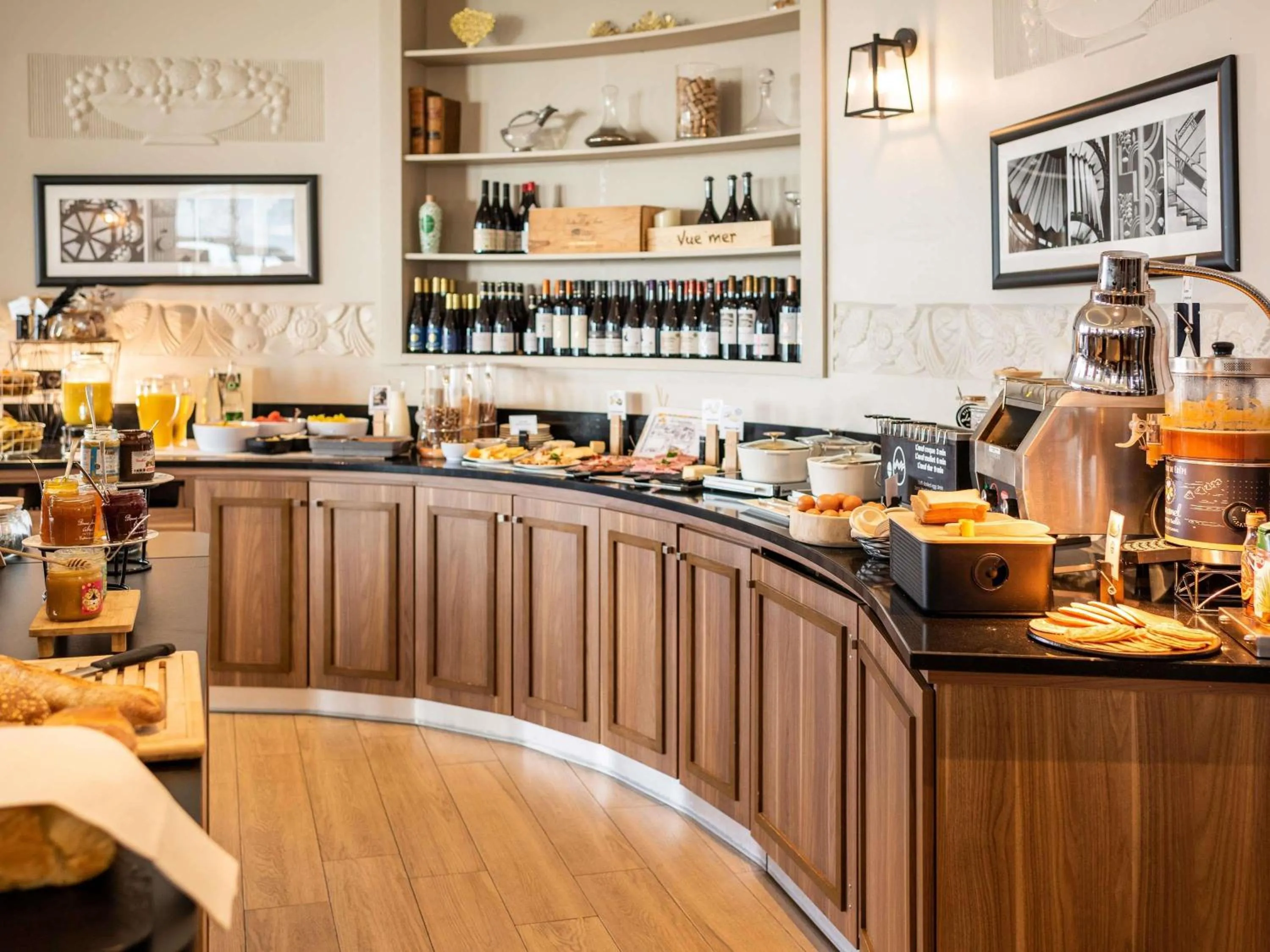 Breakfast in Hotel Mercure La Baule Majestic