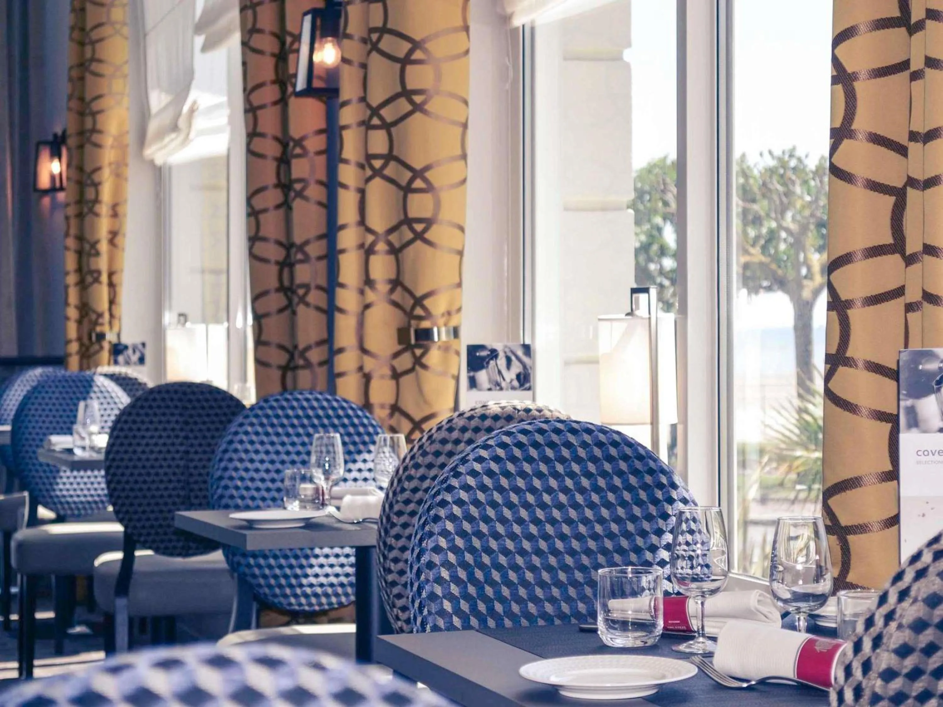 Restaurant/places to eat in Hotel Mercure La Baule Majestic