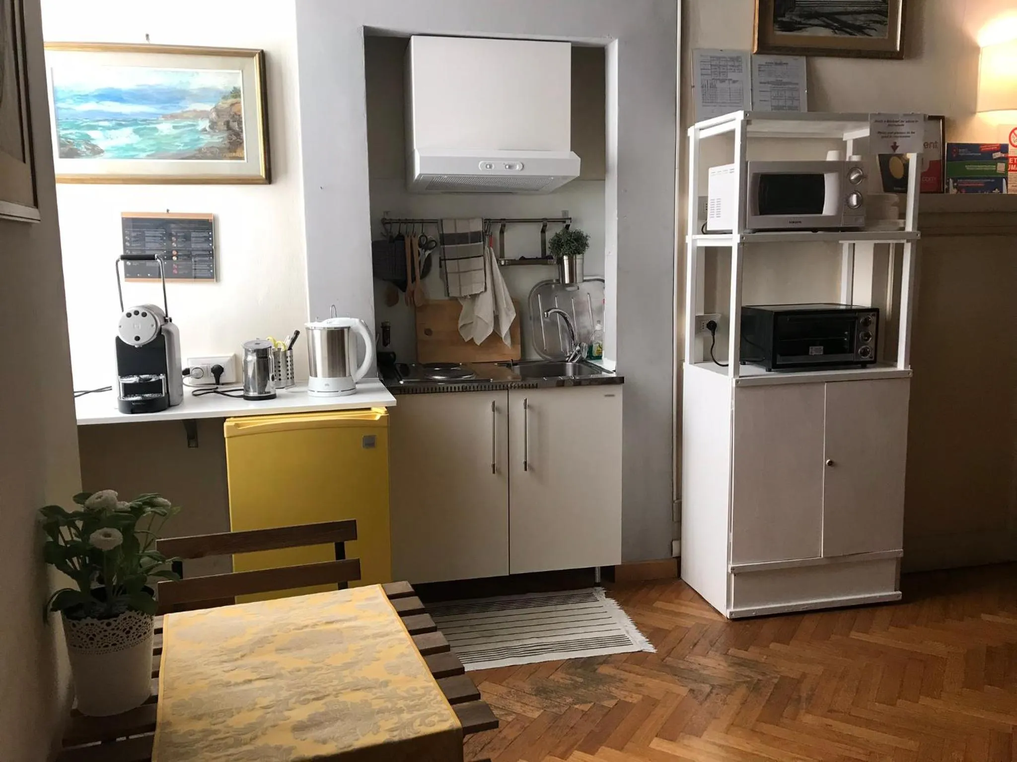 Communal lounge/ TV room in Soggiorno Antica Torre