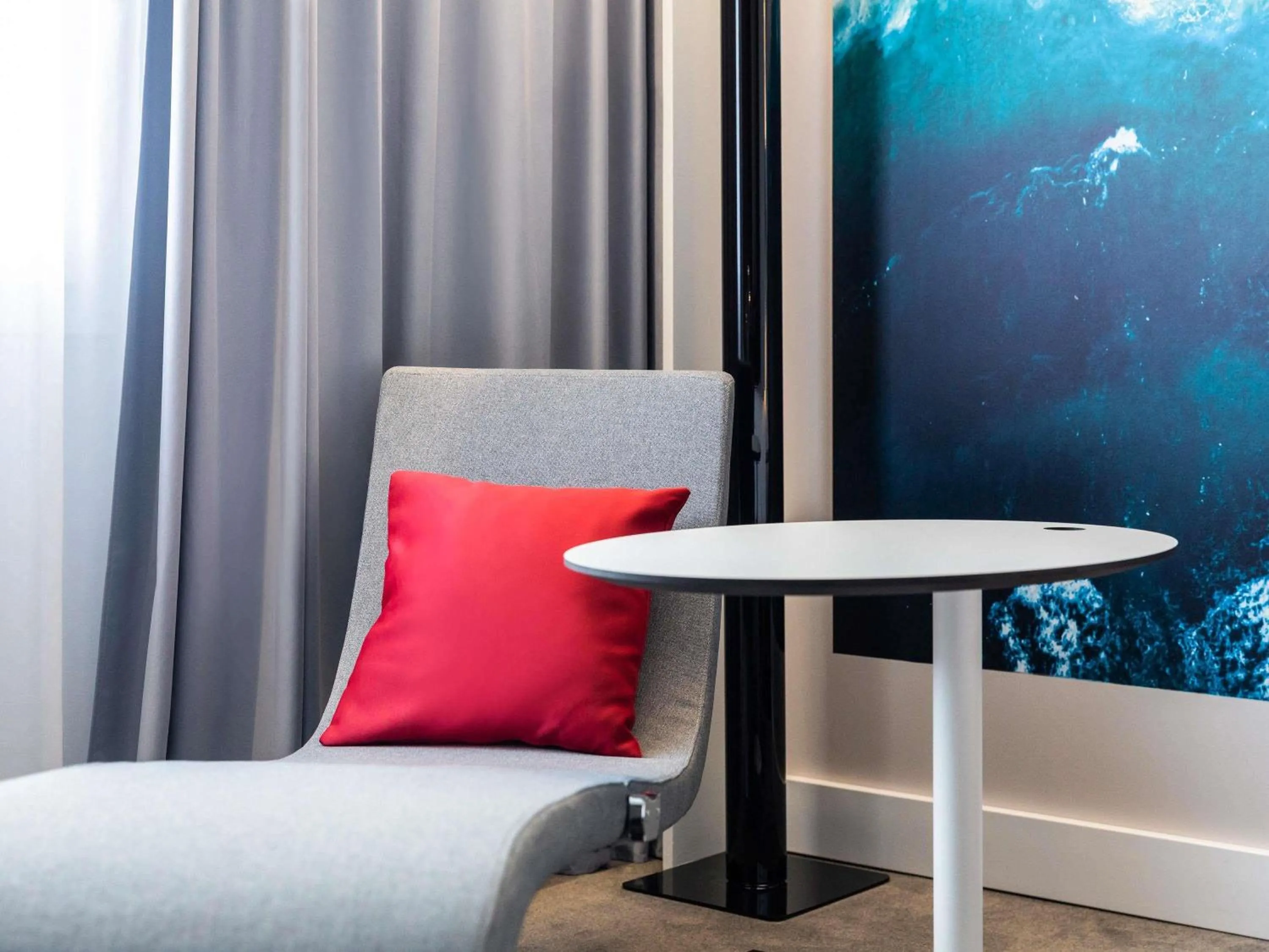 Bedroom in Novotel Bordeaux Centre Ville