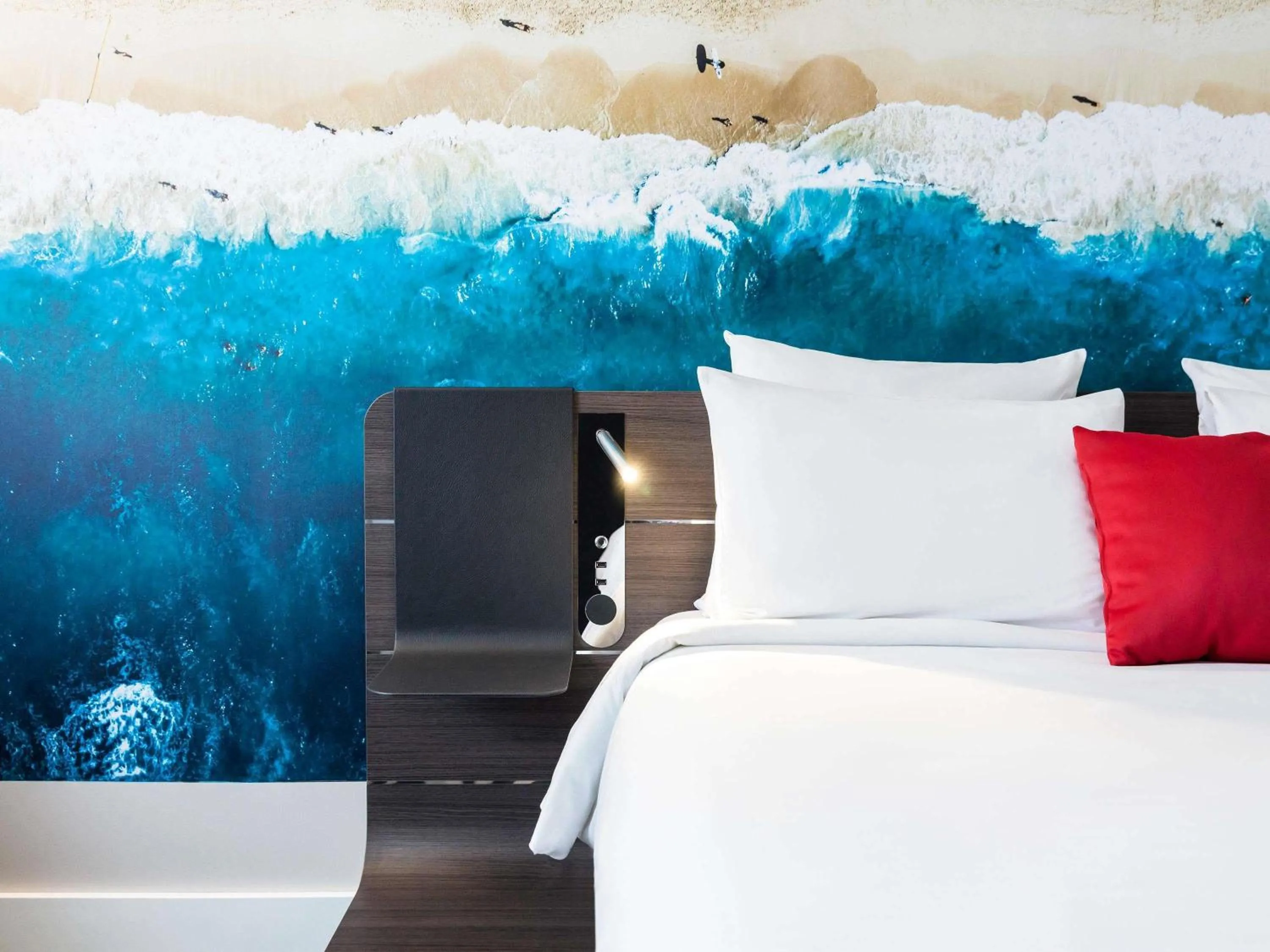 Bedroom, Bed in Novotel Bordeaux Centre Ville