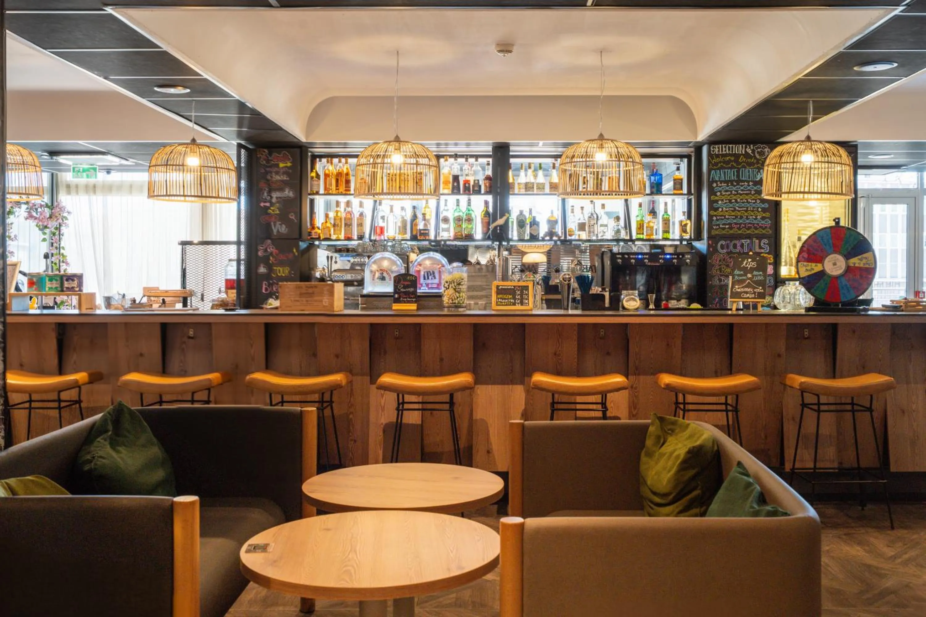 Lounge or bar in Novotel Bordeaux Centre Ville