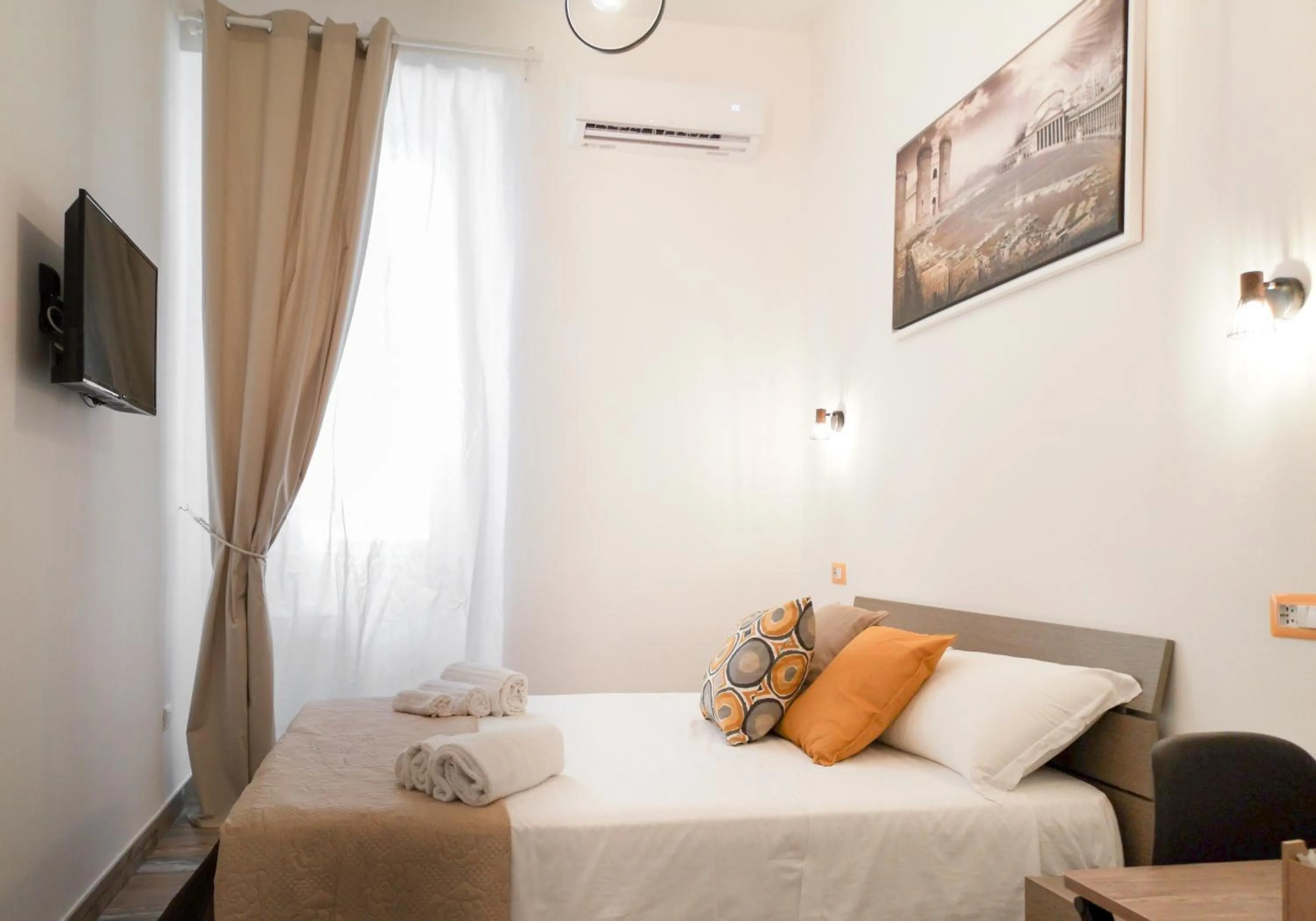 Bed in Calenda Suite