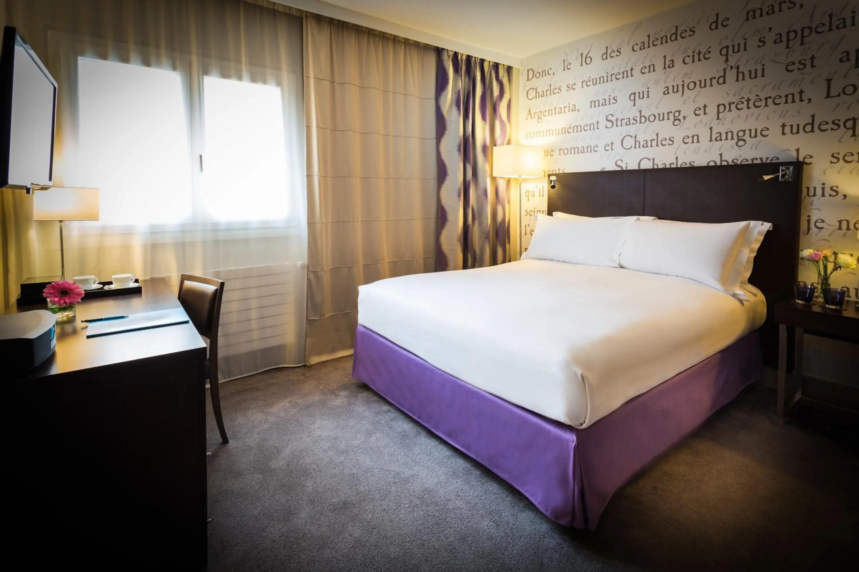 Bed in Sofitel Strasbourg Grande Ile