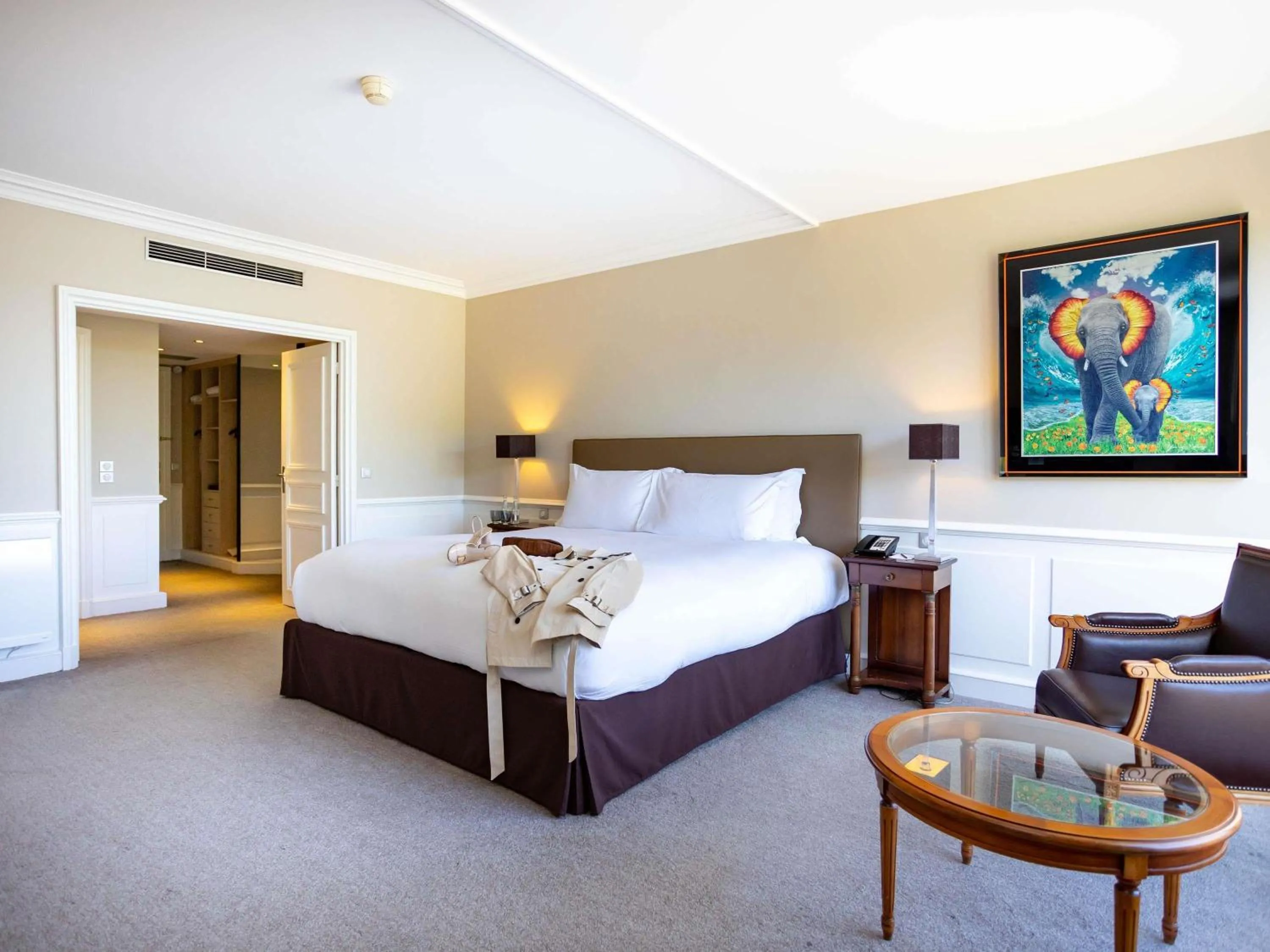 Bedroom, Bed in Sofitel Strasbourg Grande Ile