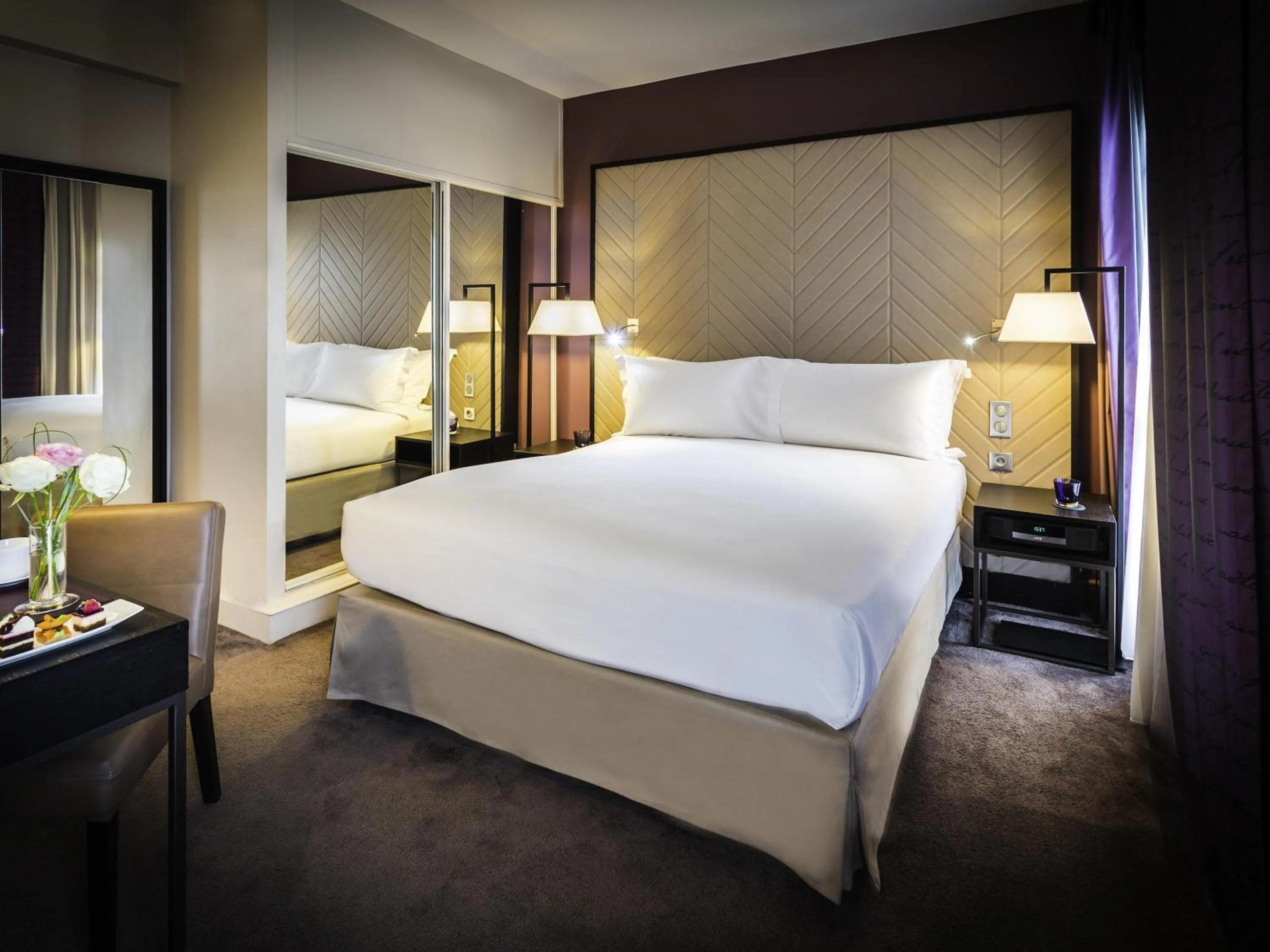 Bedroom, Bed in Sofitel Strasbourg Grande Ile
