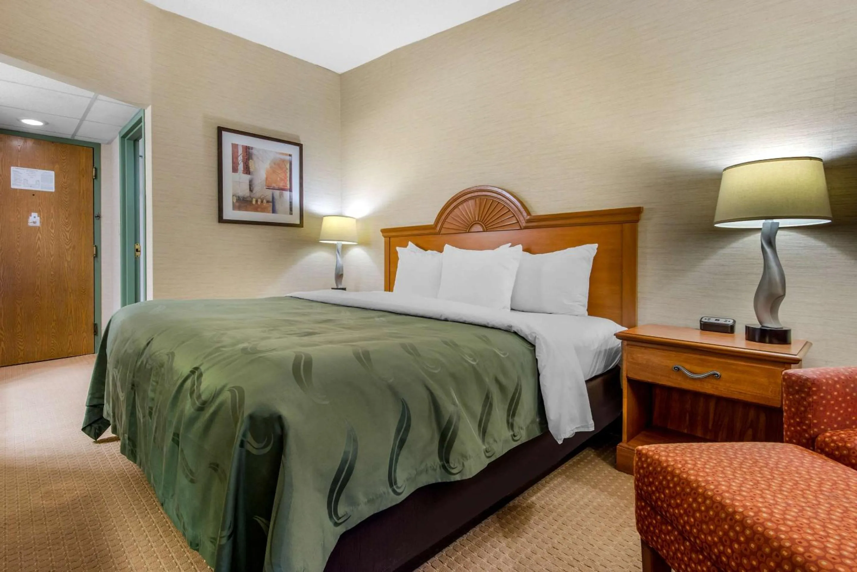 Bedroom, Bed in Quality Inn & Suites Mansfield