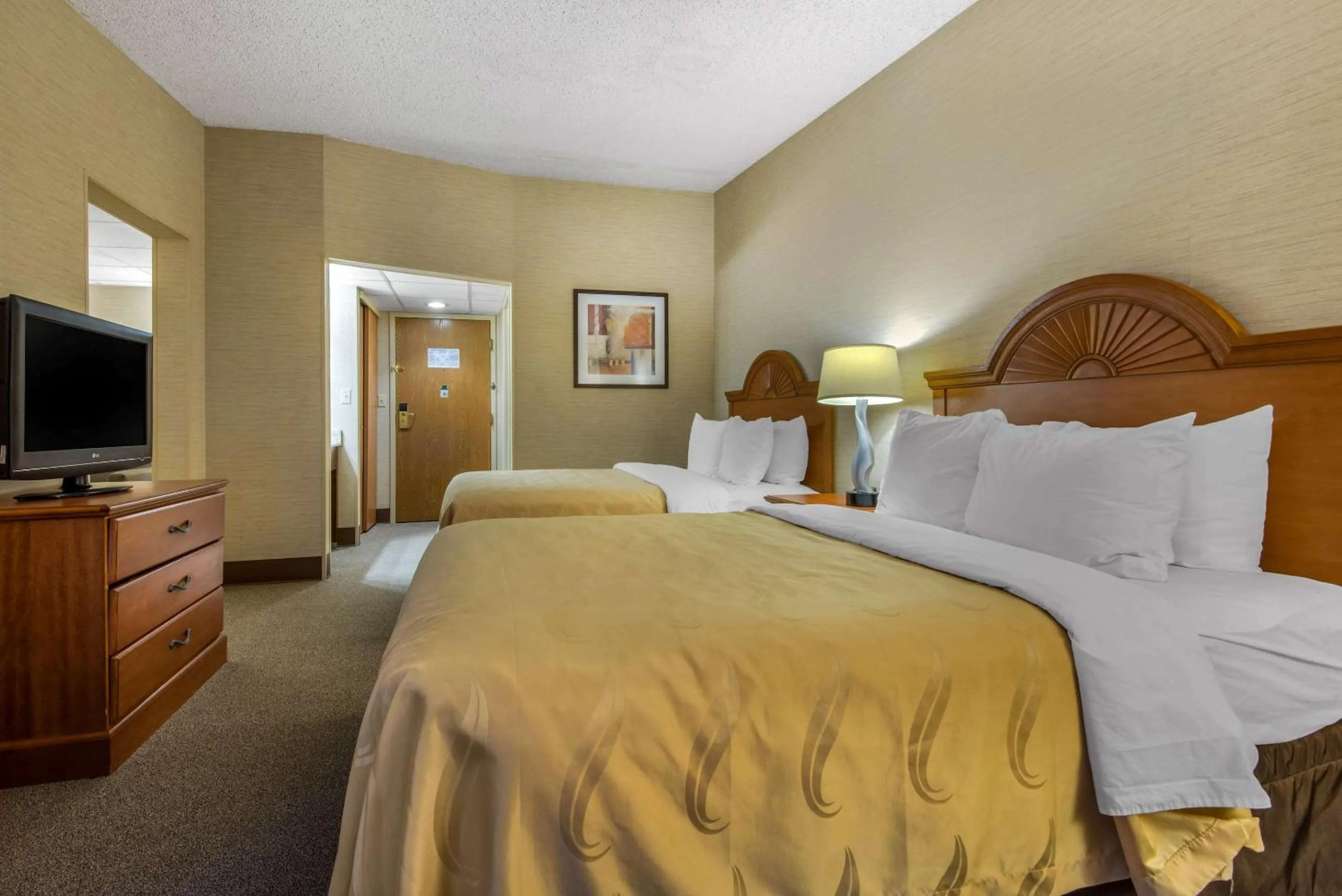 Bedroom, Bed in Quality Inn & Suites Mansfield