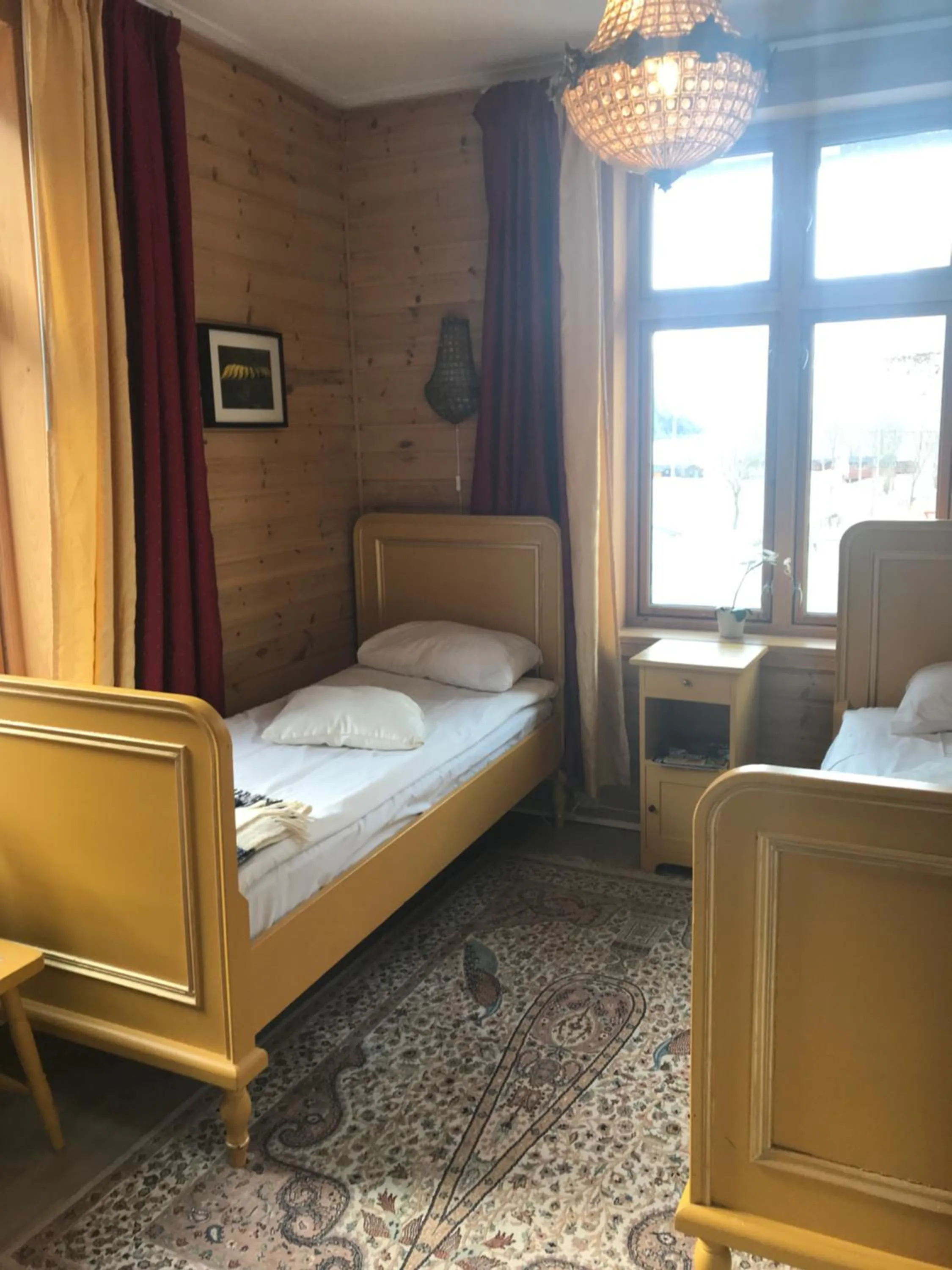 Photo of the whole room, Bed in Eidfjord Gjestgiveri