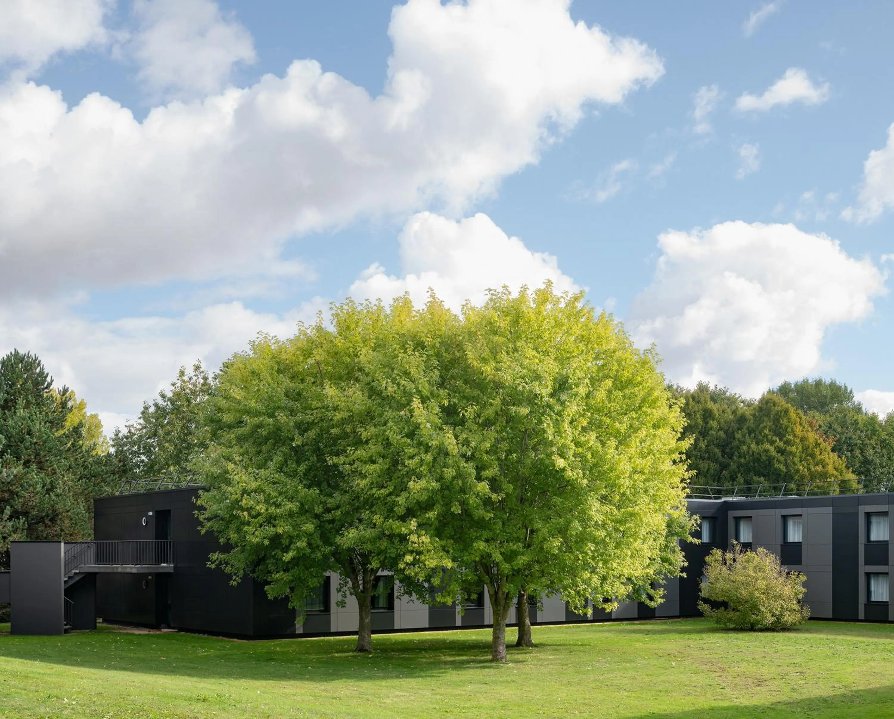 Property building in Mercure Caen Cote De Nacre