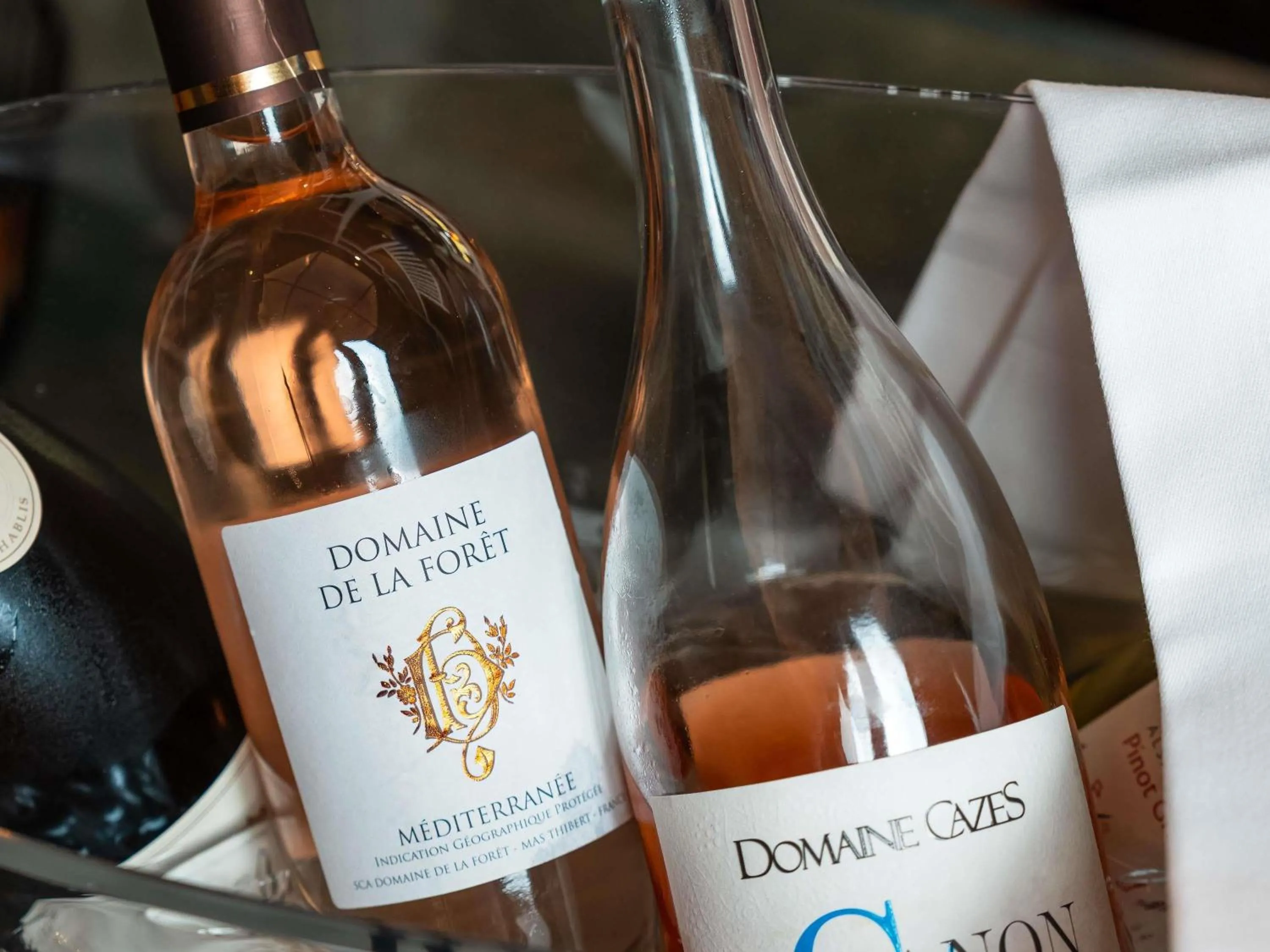 Lounge or bar in Mercure Caen Cote De Nacre