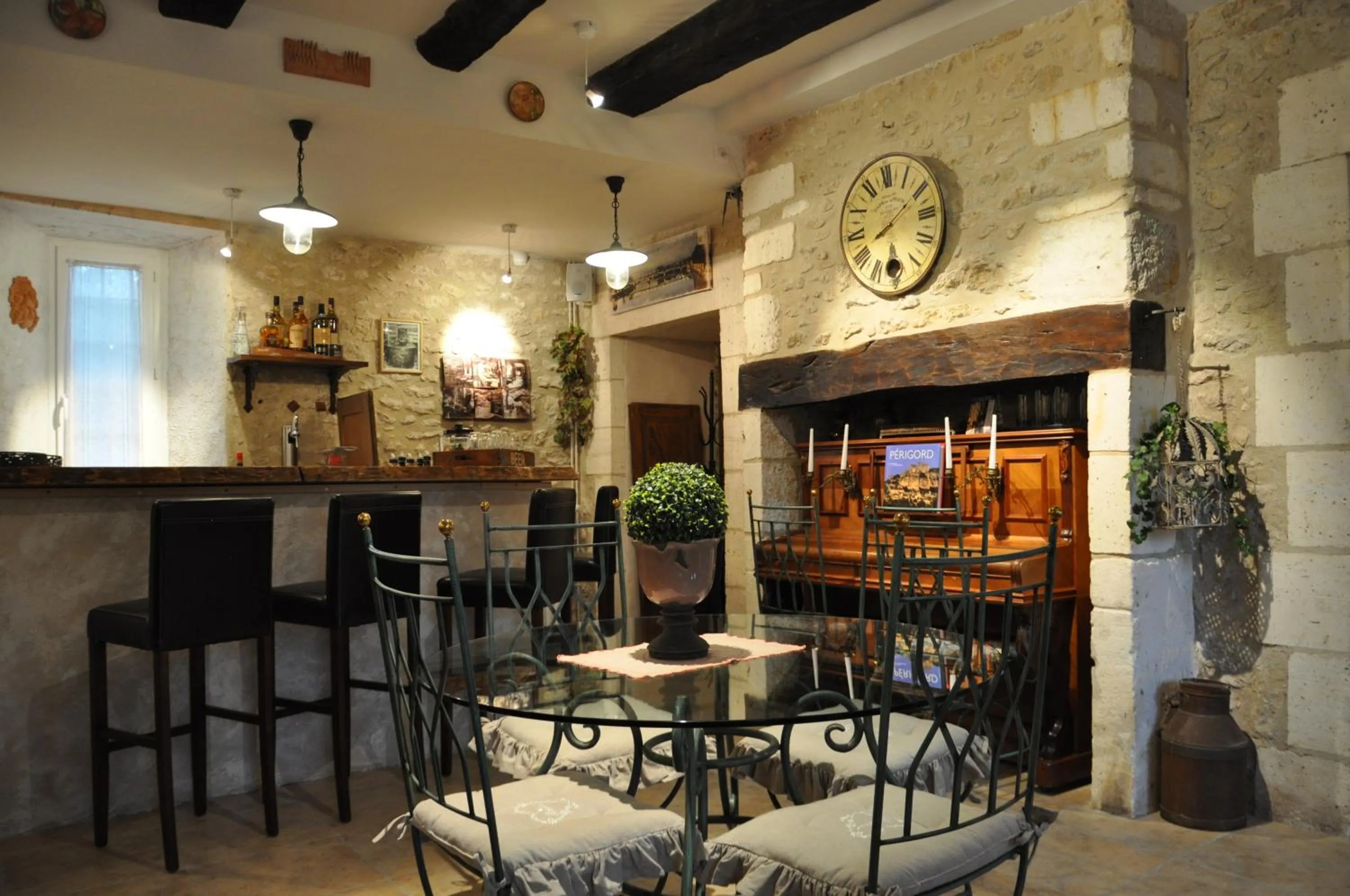 Restaurant/places to eat in Le Mas Des Bories - Grand Perigueux