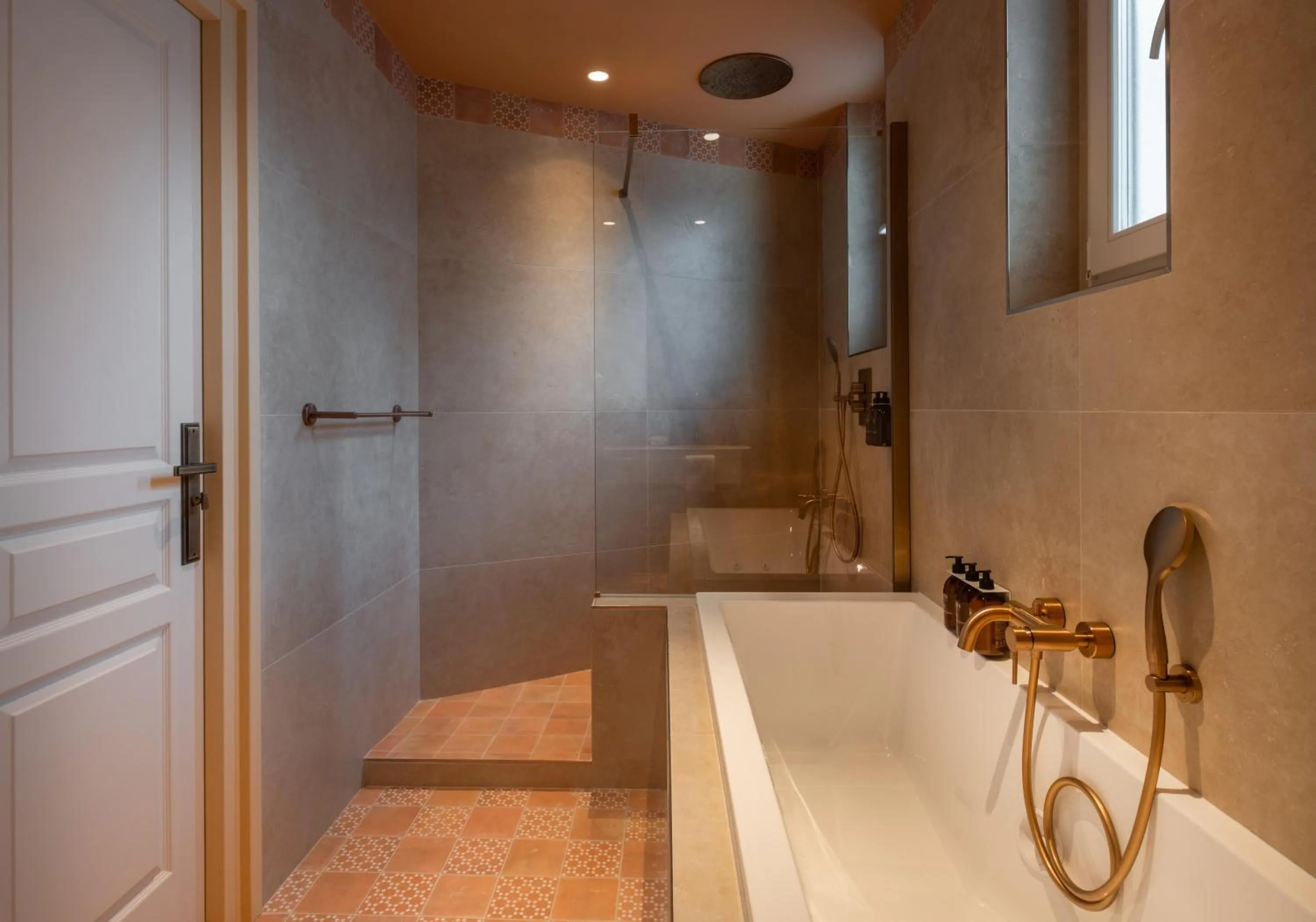 Bathroom in Hôtel Le Soleia by Inwood Hotels