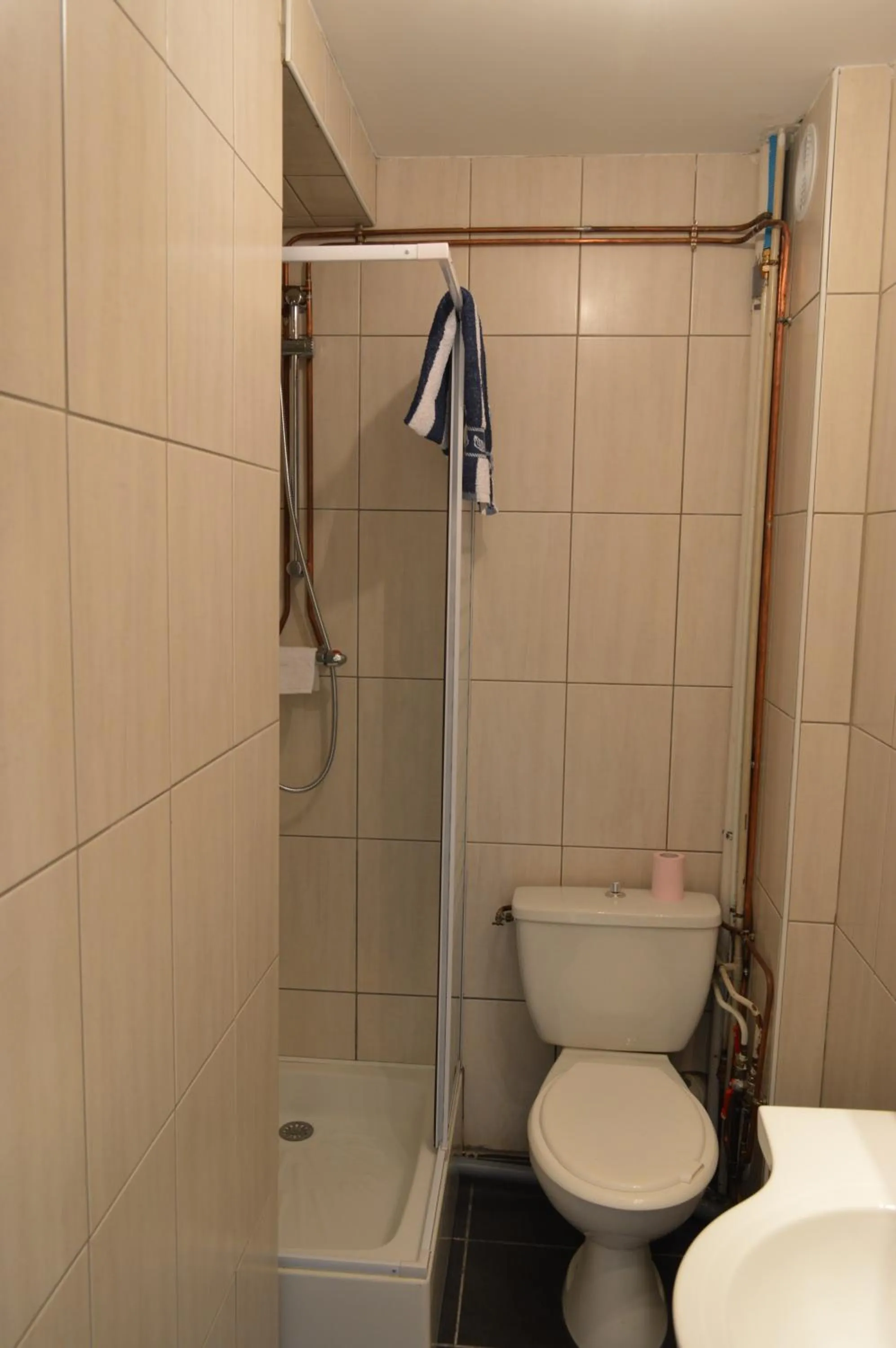 Bathroom in Hôtel Timgad