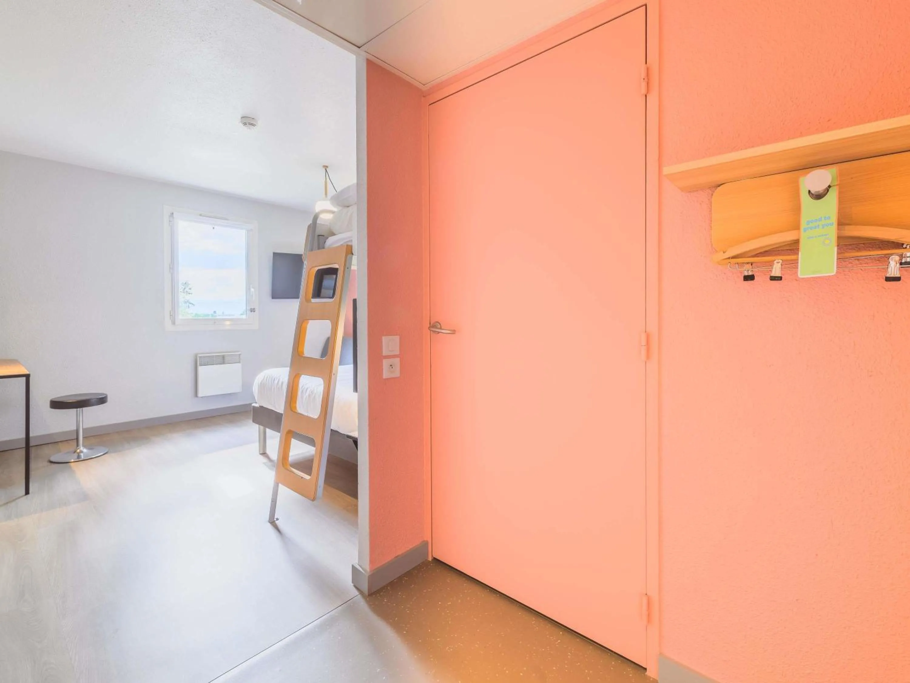 Bedroom in greet hôtel Annecy Cran-Gevrier by Accor