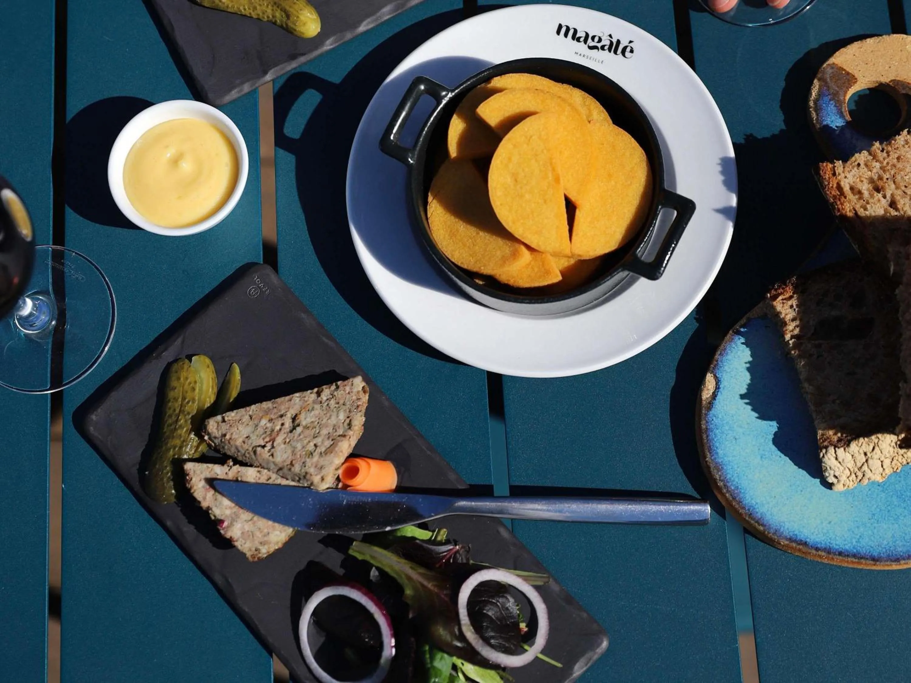 Restaurant/places to eat in Novotel Marseille Vieux Port