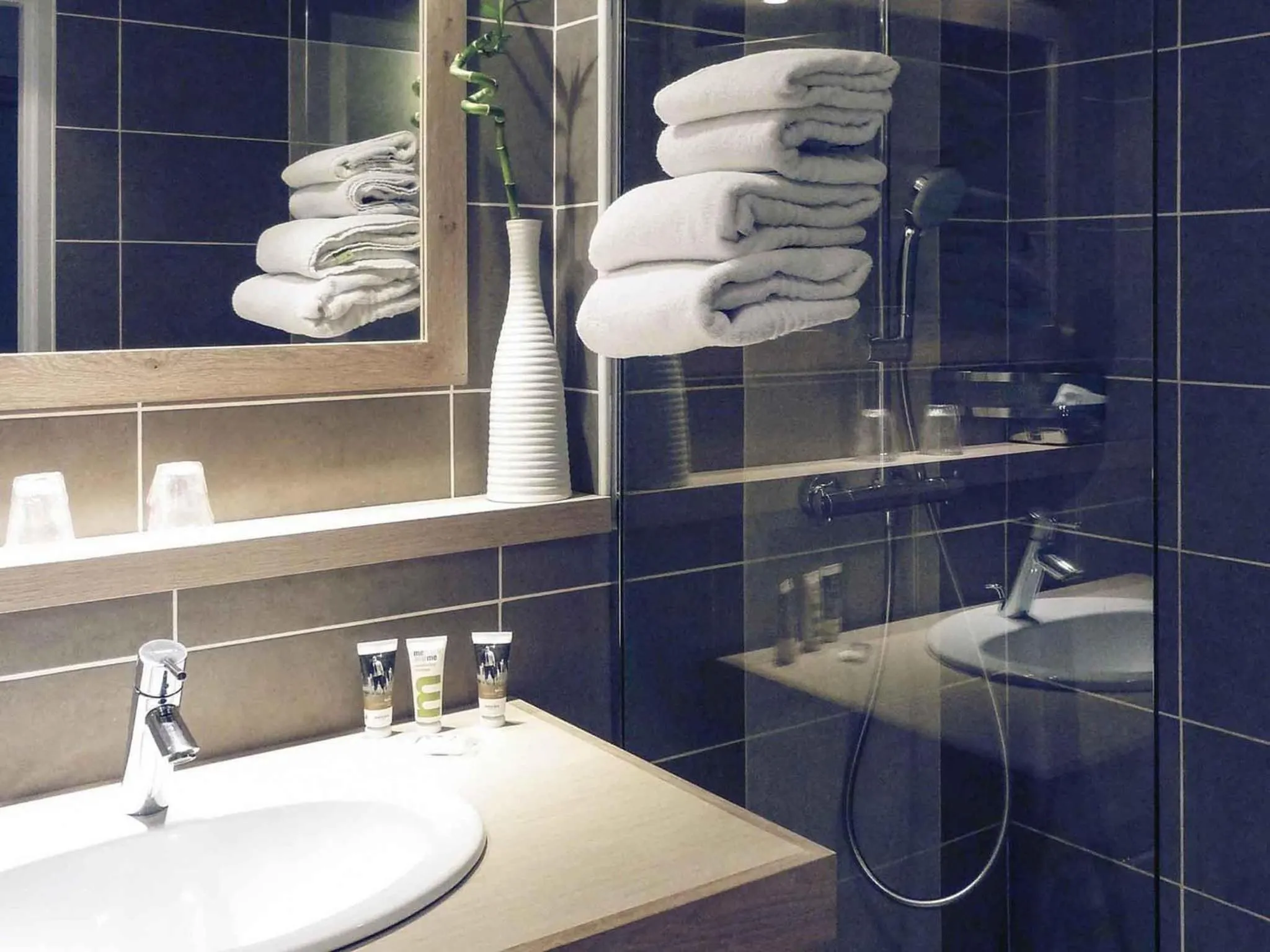 Bedroom in Mercure Lyon Charbonnières