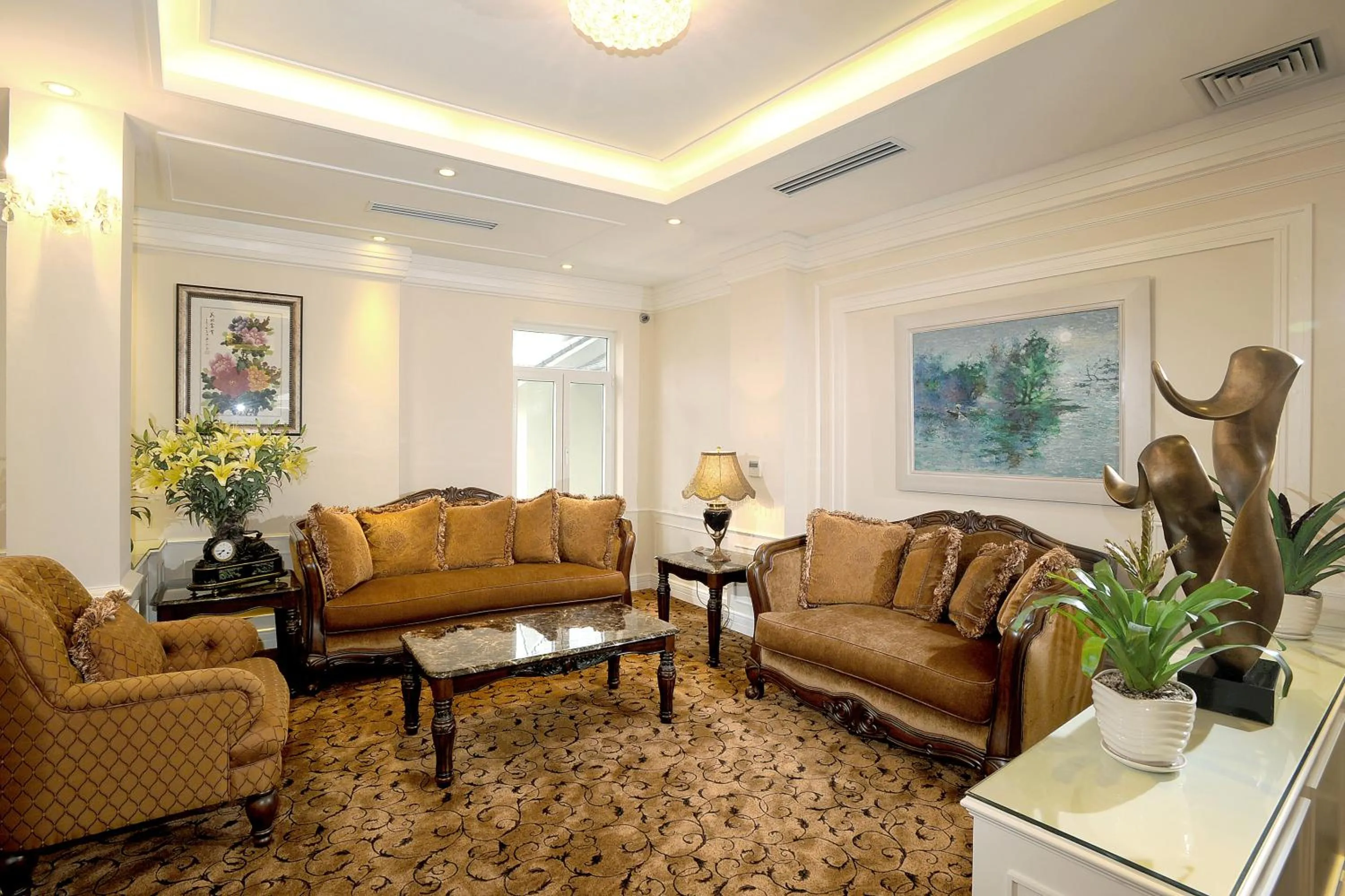 Communal lounge/ TV room, Seating Area in New Era Hotel & Villa